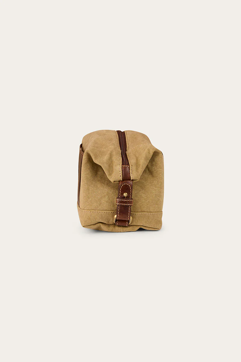 Waxicanvas Toiletry Bag - Cognac