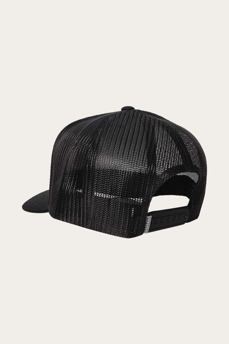 Signature Bull Trucker Cap - Black/Camo