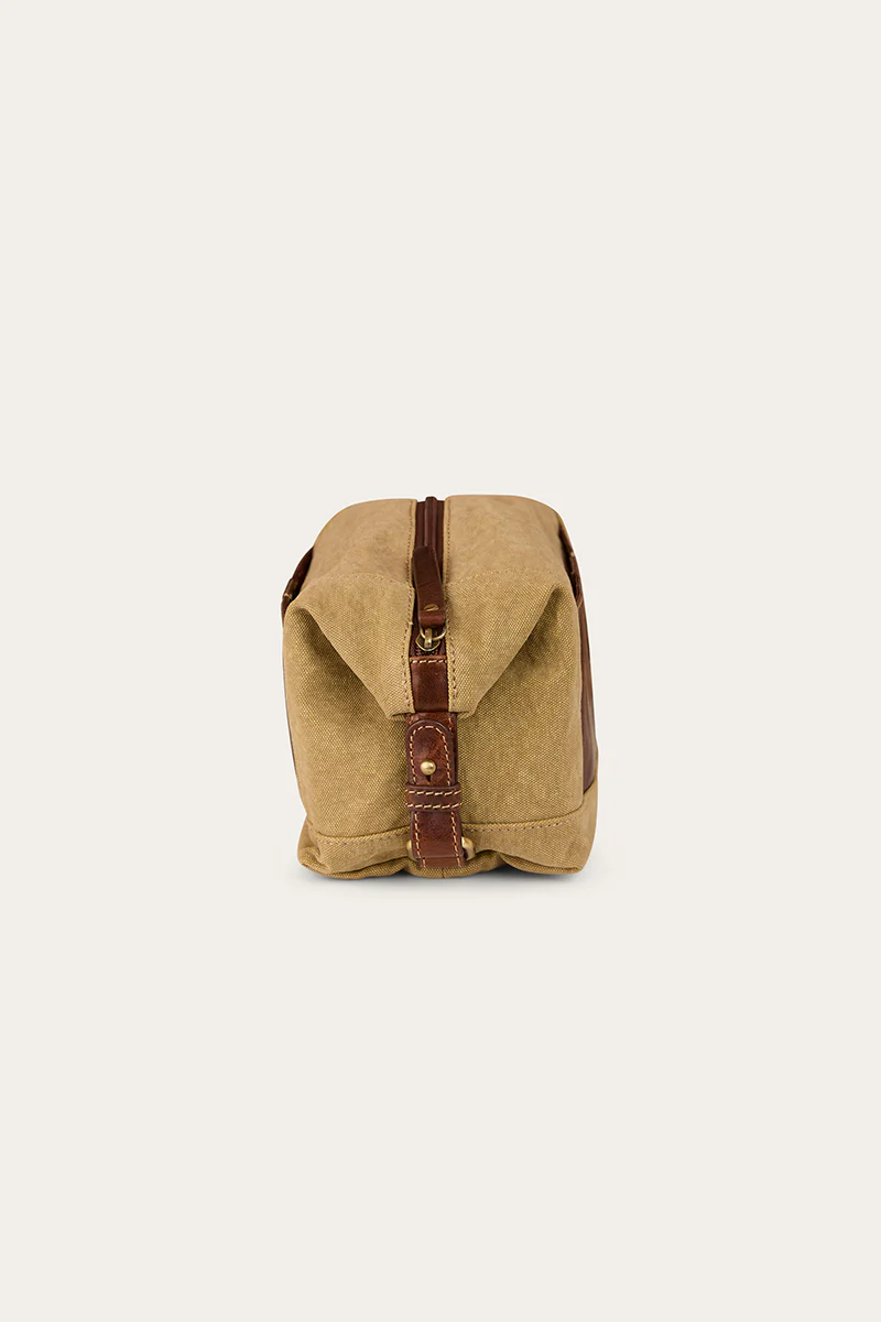 Waxicanvas Toiletry Bag - Cognac