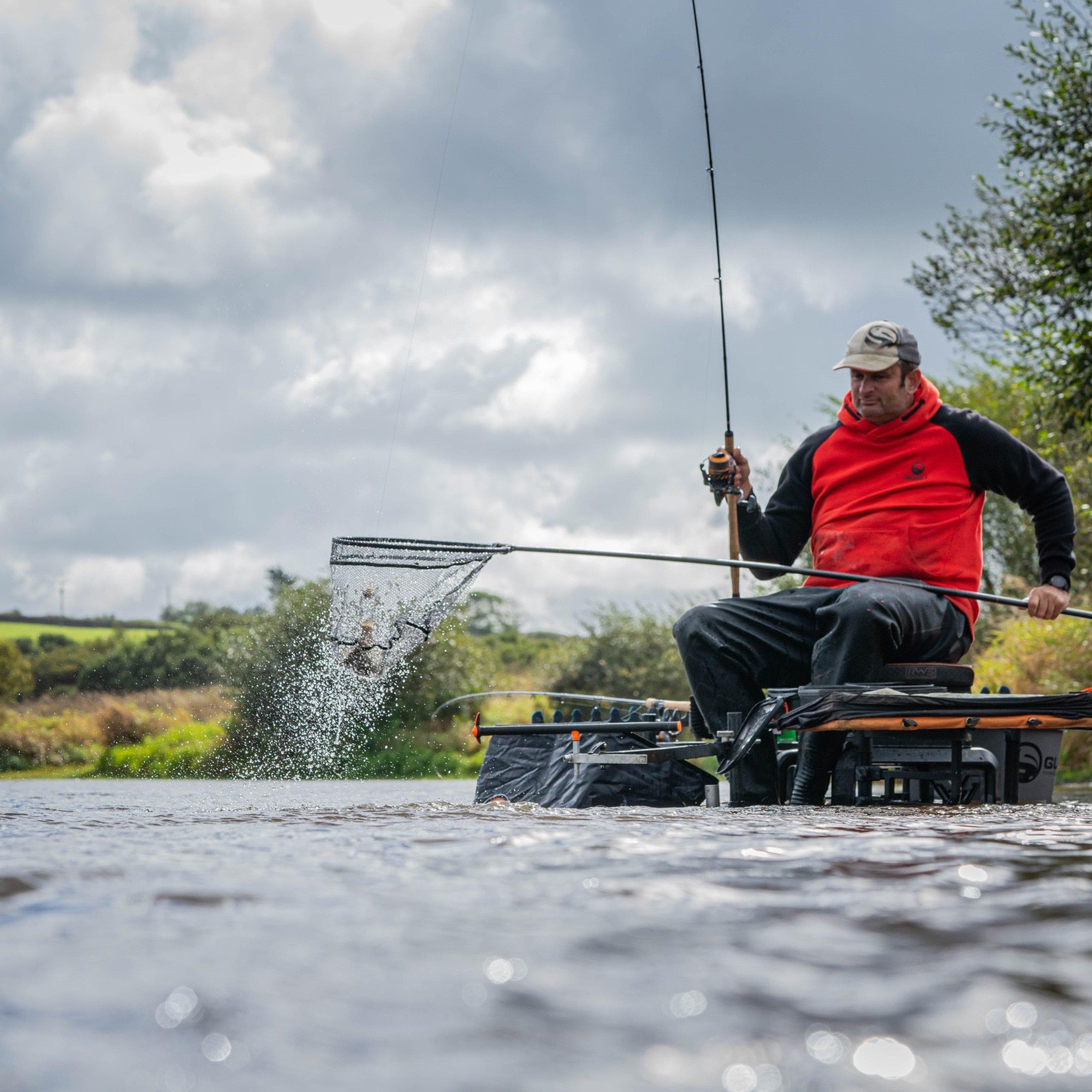 Aventus F1 Landing Net Handle 2.7m