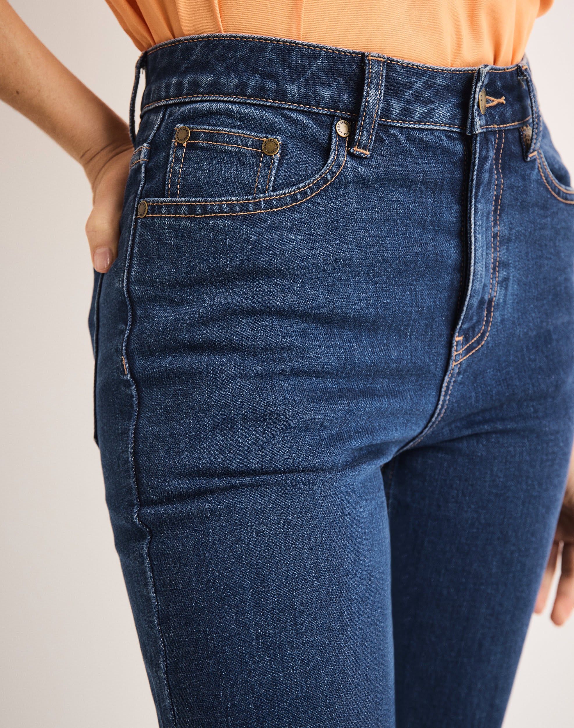 Milly Jean - 32 Inleg