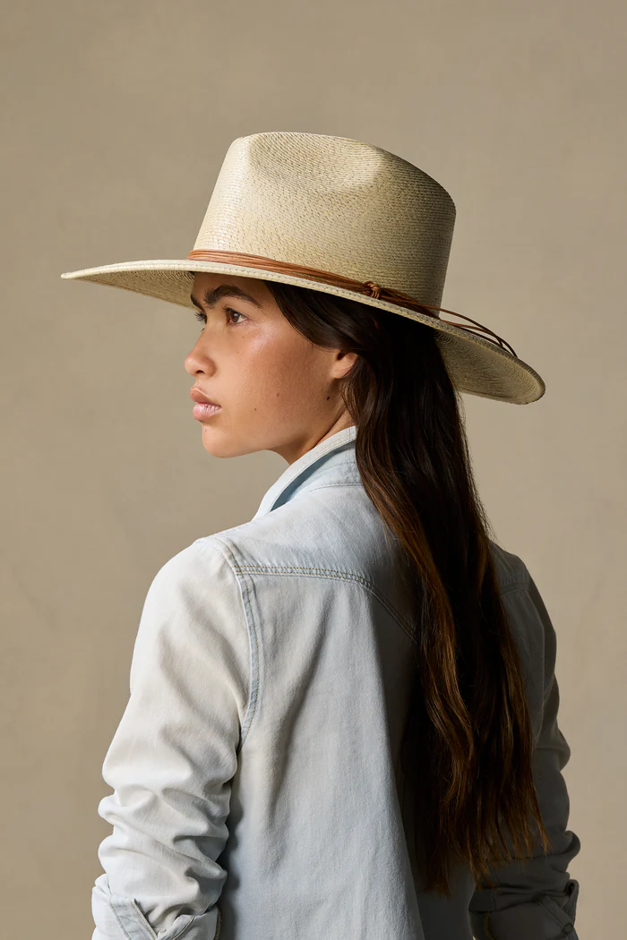 Straw Cape Light Toast  Light Toast