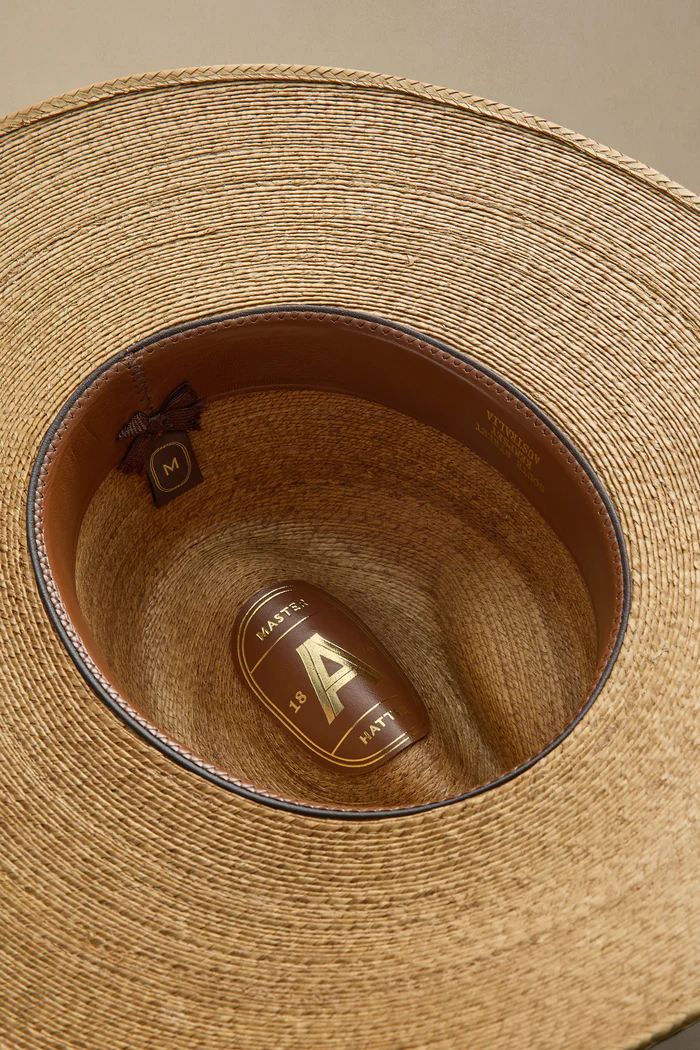 Straw Eyre Light Toast Extra Dark Toast