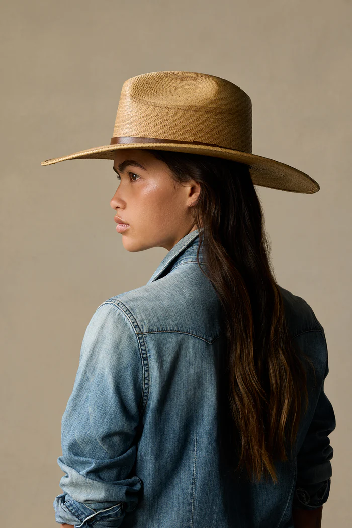 Straw Eyre Extra Dark Toast Extra Dark Toast