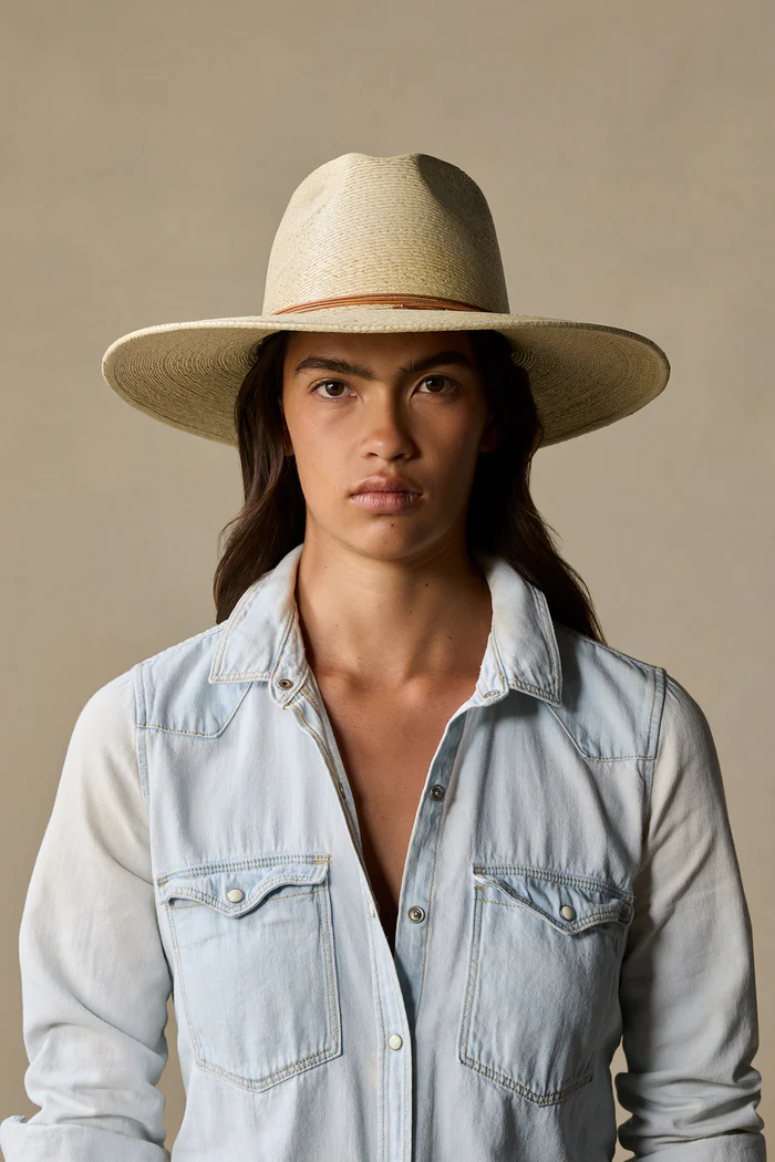 Straw Cape Light Toast  Light Toast