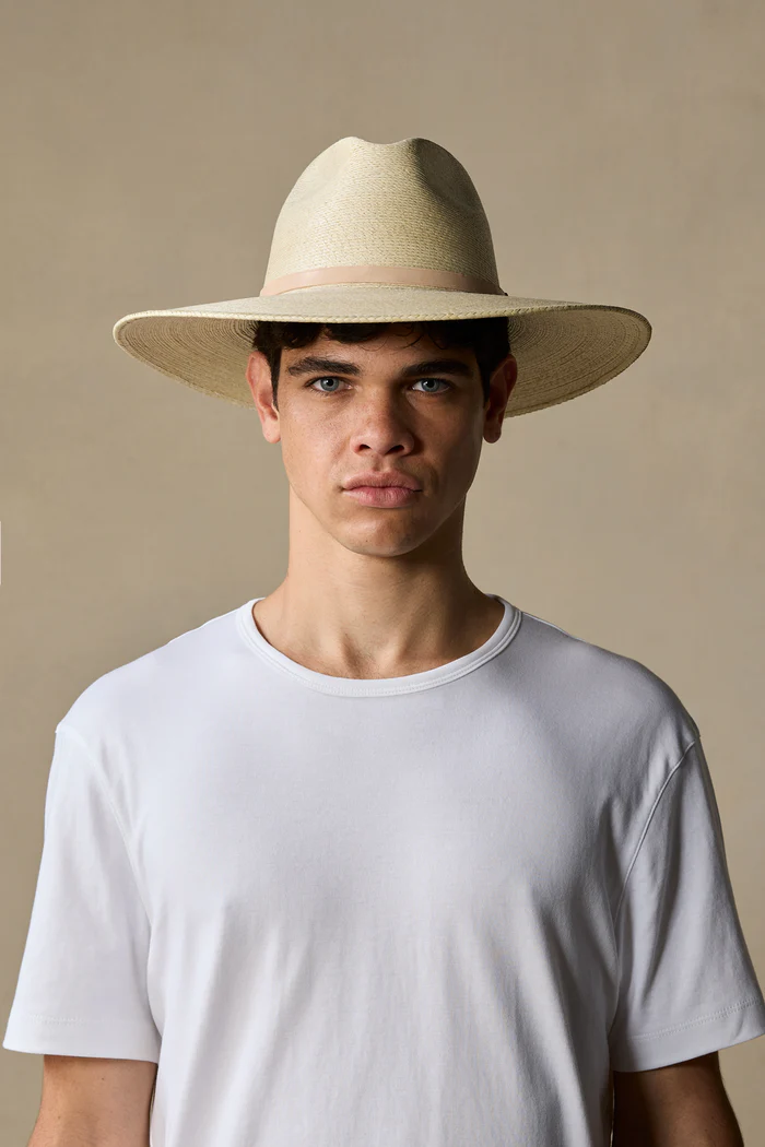 Straw Eyre Extra Dark Toast Light Toast