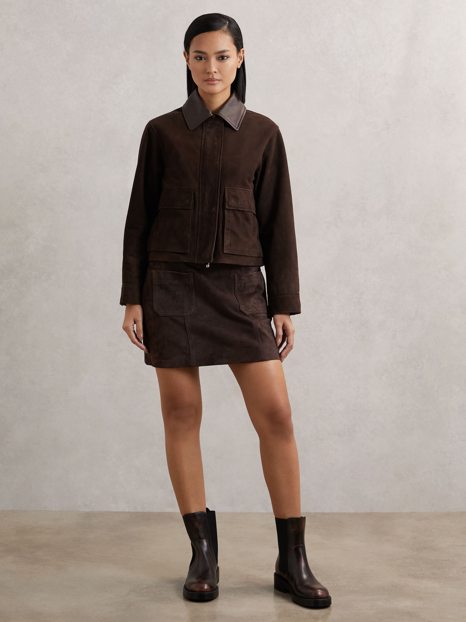 Leather Chelsea Boots in Brown