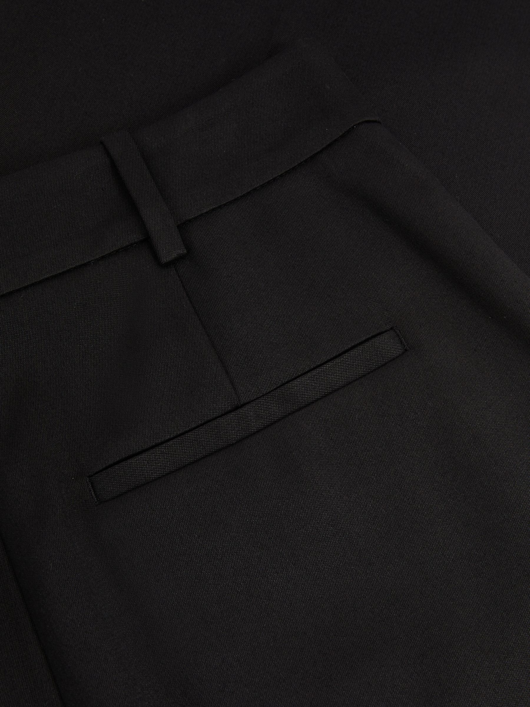 Wide-Leg Tailored Trousers in Black