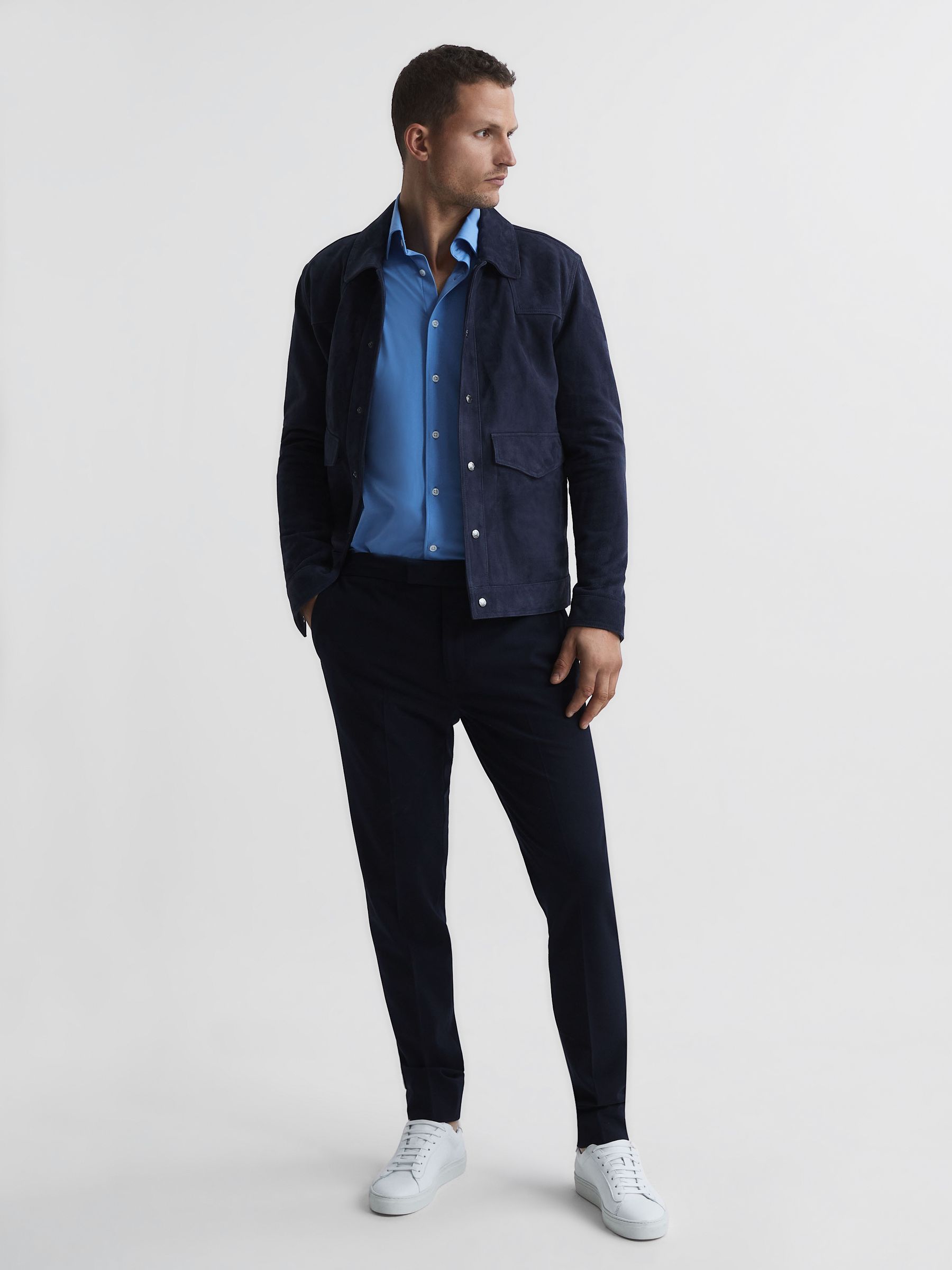 Travel Shirt in Soft Blue