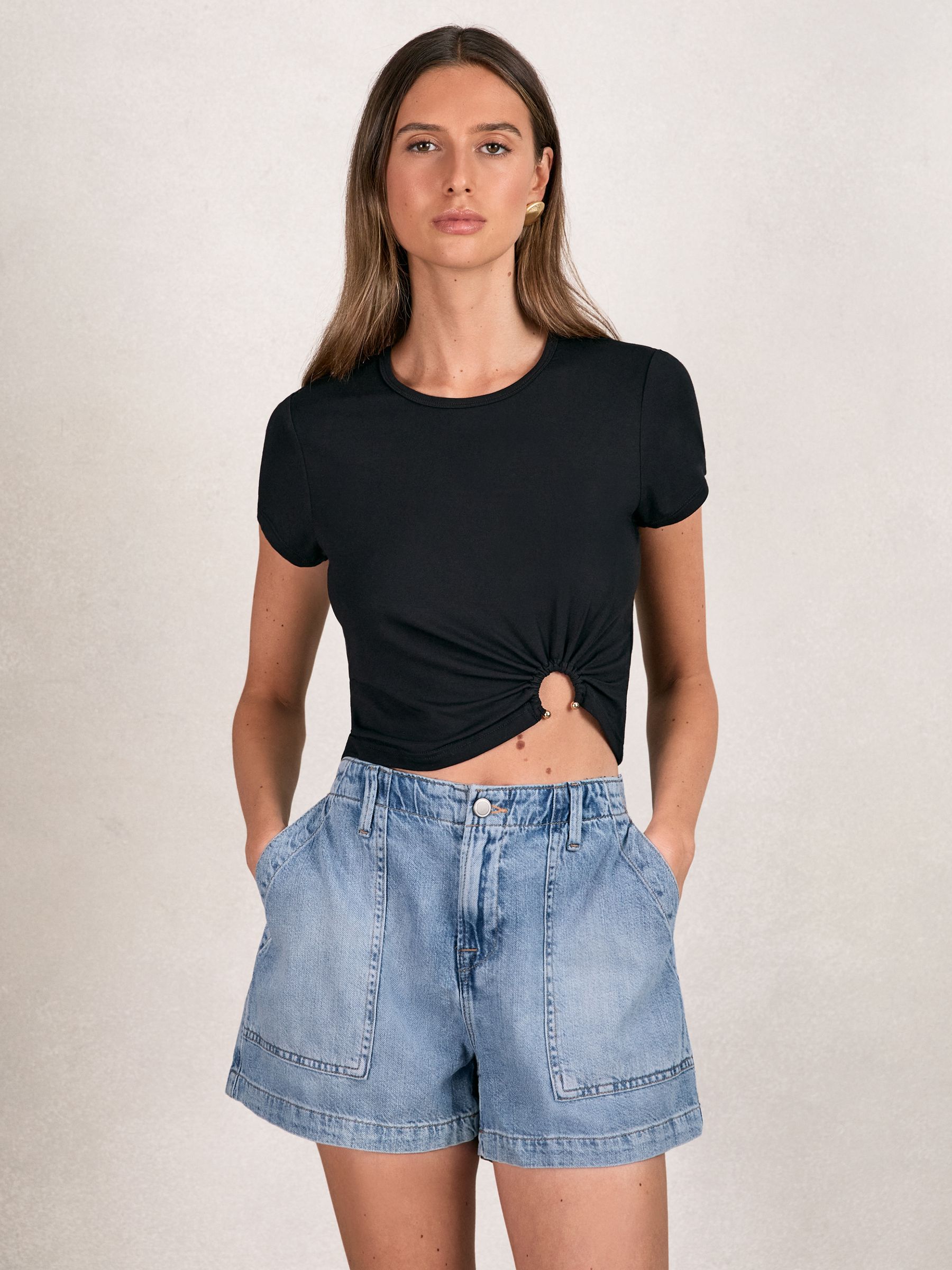 Good American Denim Shorts With Linen in Indigo Blue