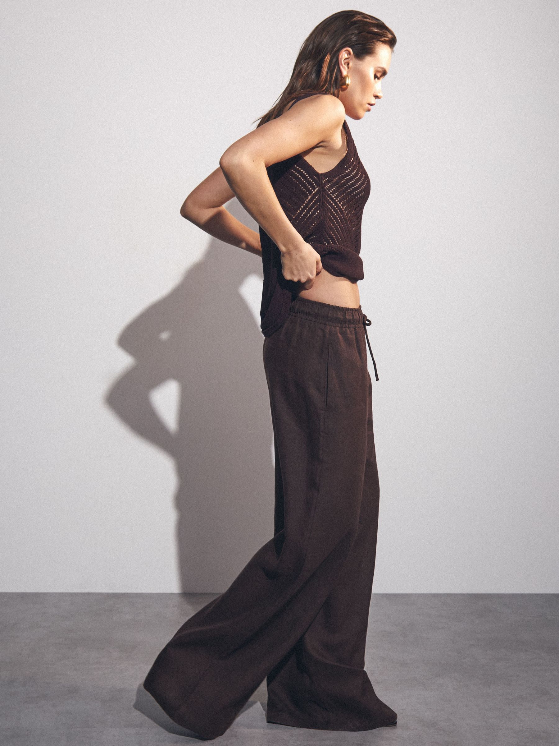 Petite Linen-Blend Wide-Leg Trousers in Chocolate Brown