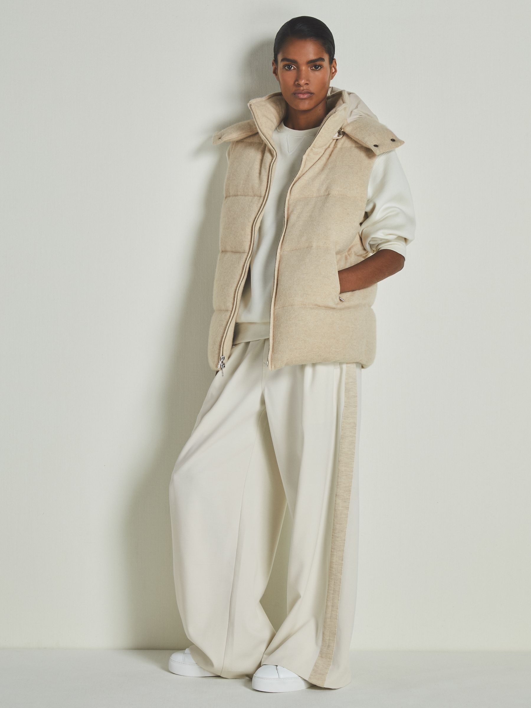 Reiss | Les 100 Ciels Brushed-Cashmere Down Gilet in Stone