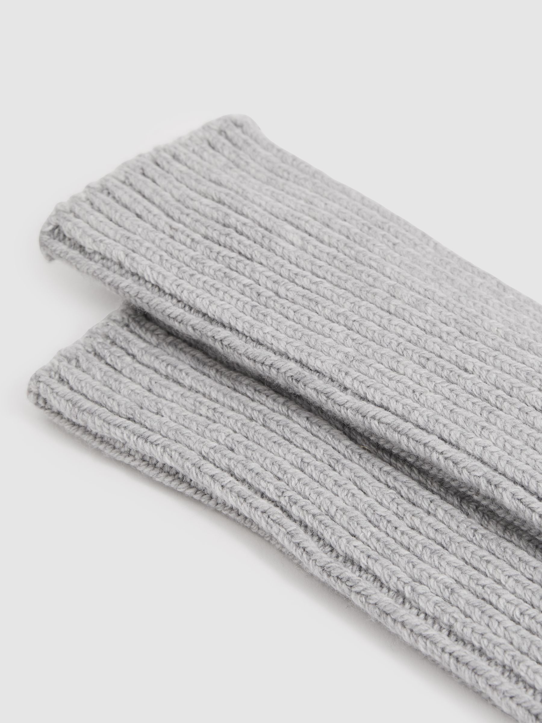 Rib-Knit Socks With Cashmere in Grey