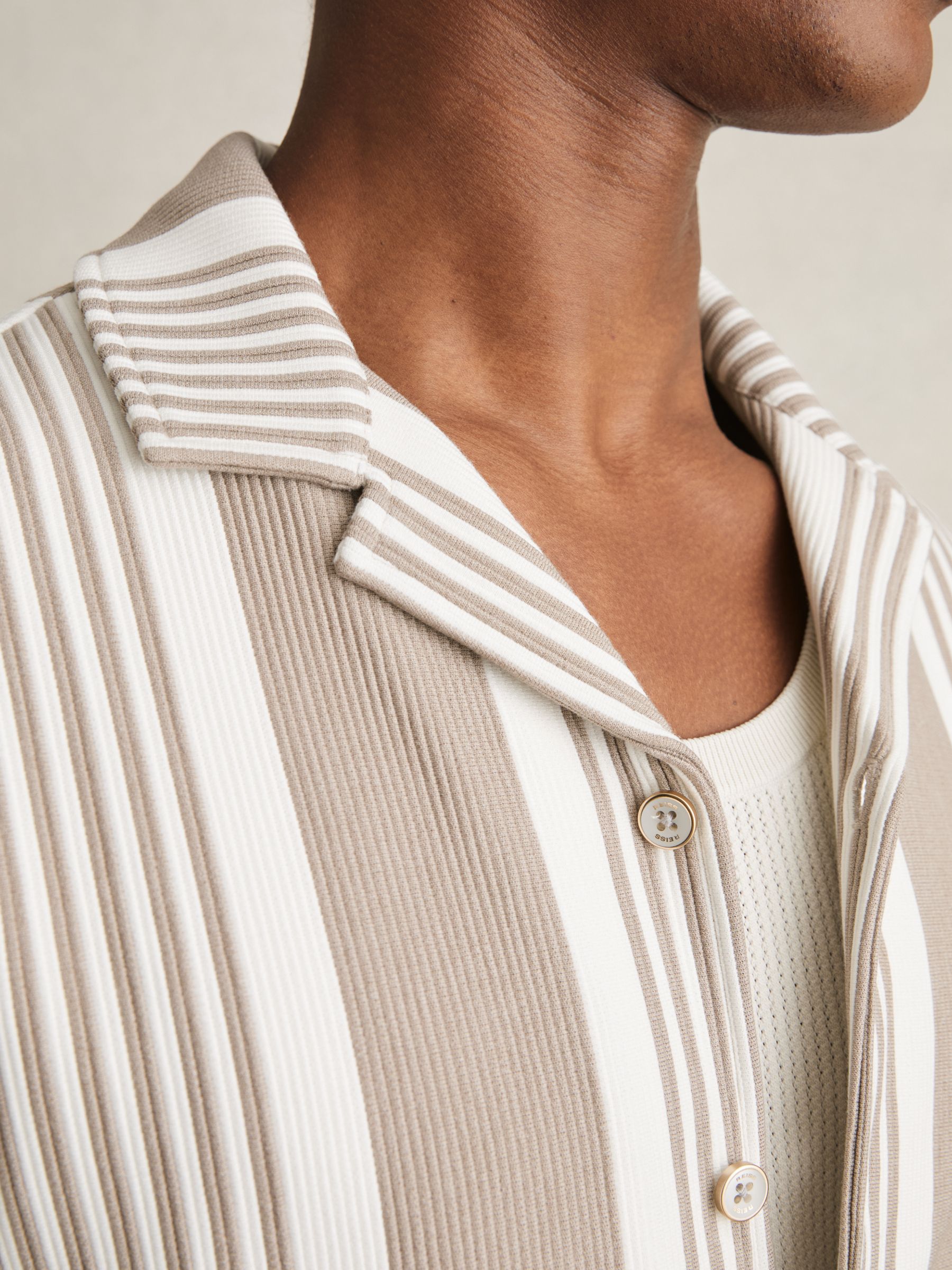 Stripe Ribbed Cuban Collar Shirt in Oatmeal/White