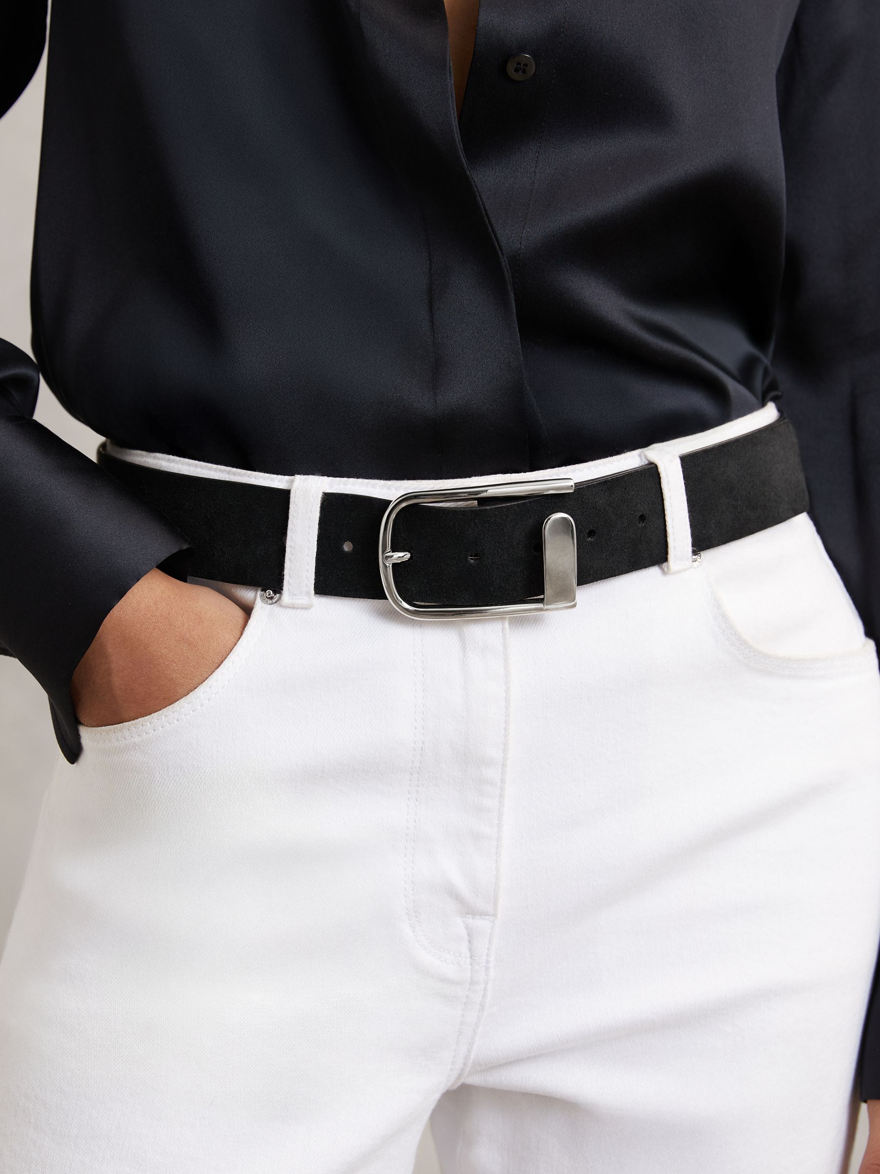 Suede Half Keeper Belt in Black