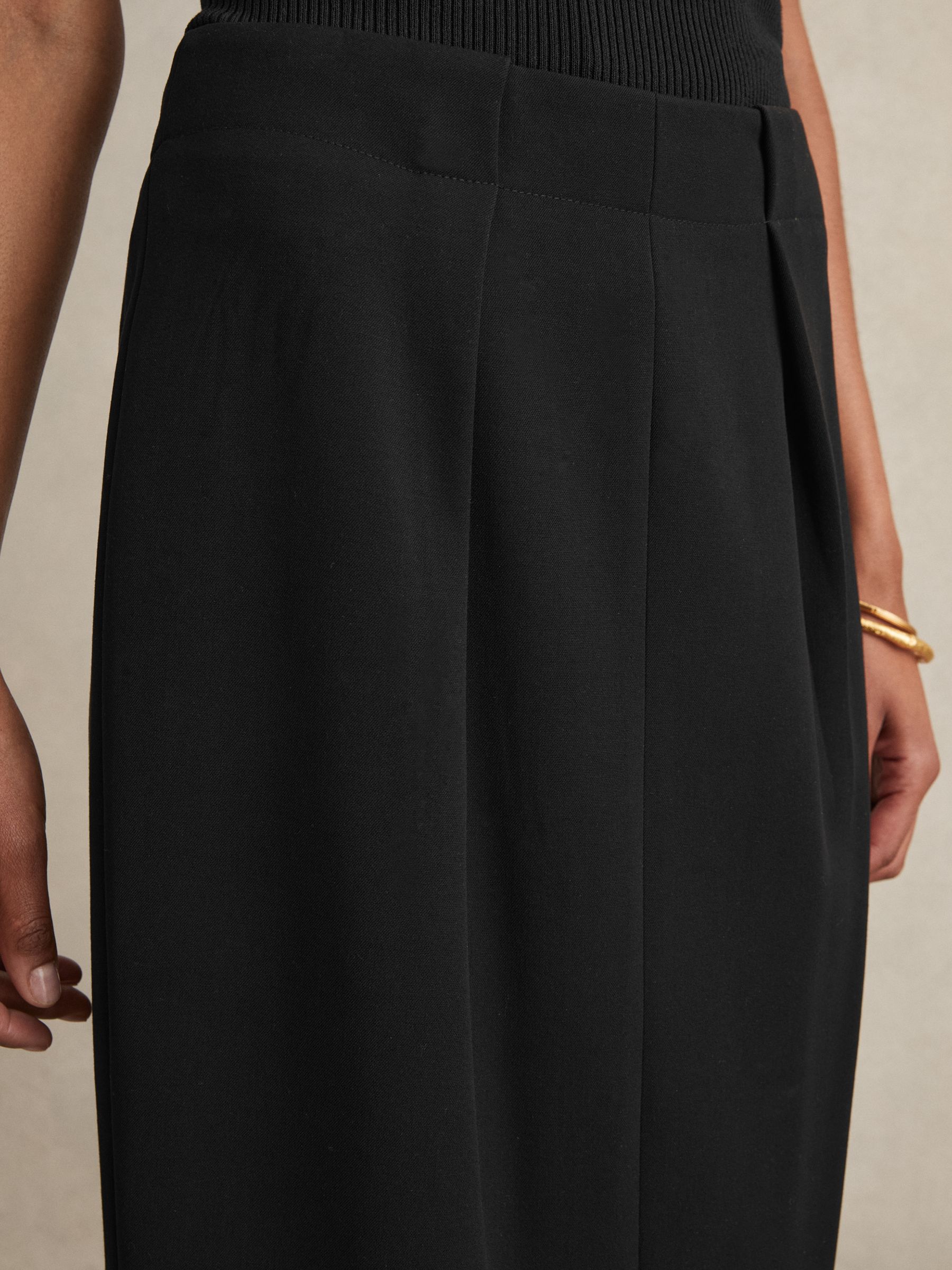 Petite Tailored Midi Suit Skirt in Black