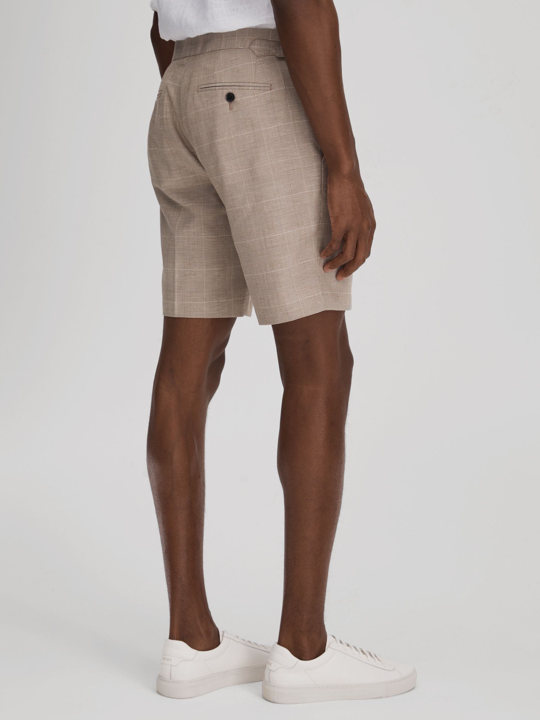 Check Side Adjuster Shorts in Oatmeal