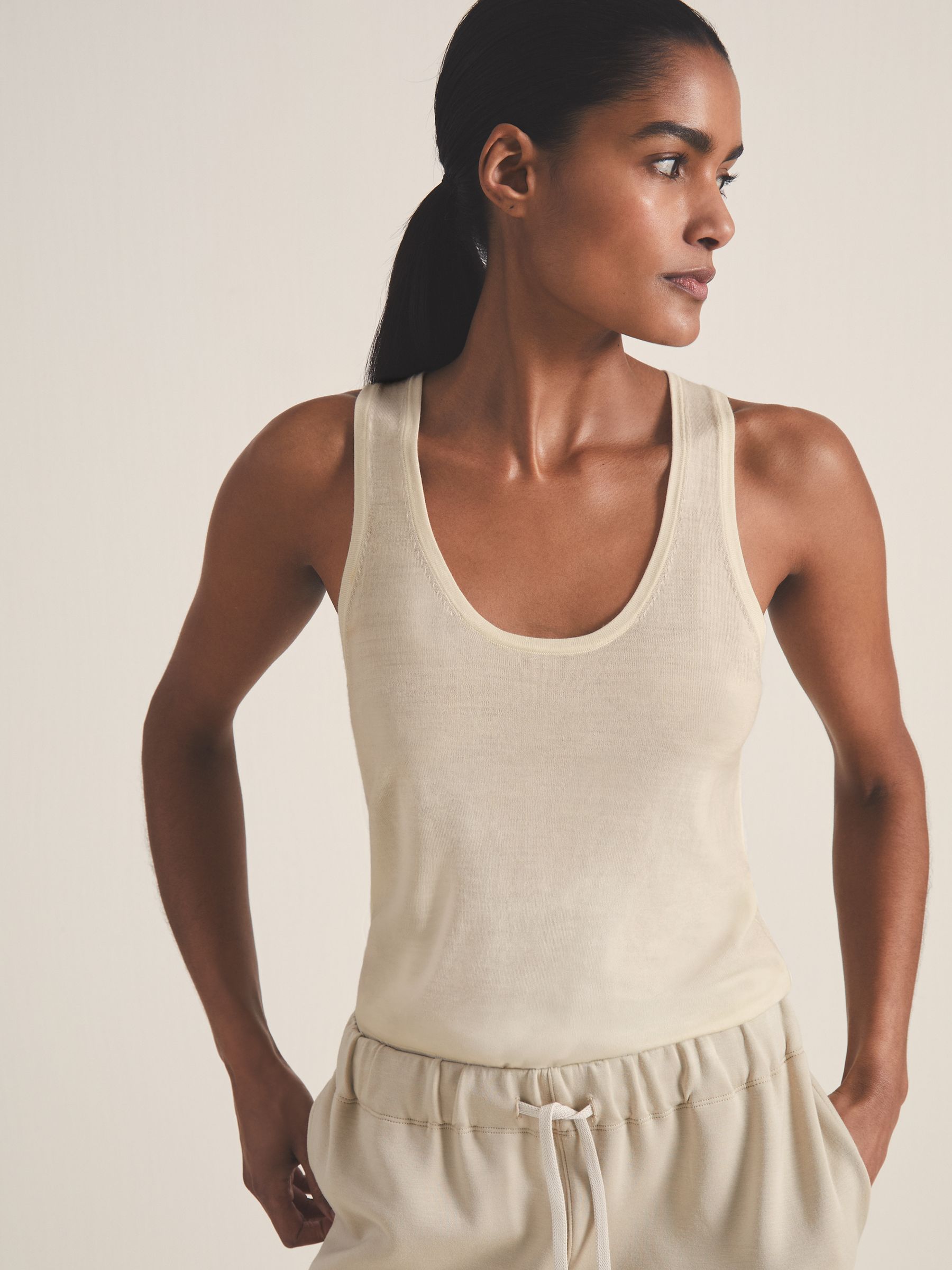 Reiss | Les 100 Ciels Wool Knit Vest in Ivory
