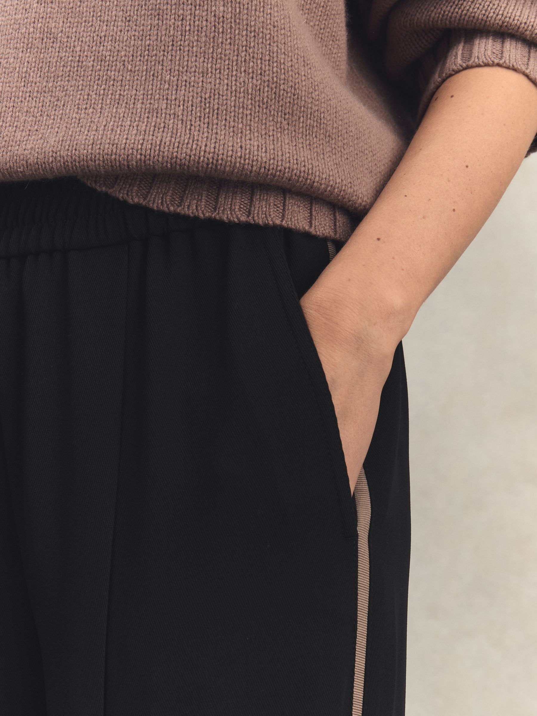 Elasticated Side Stripe Wide Leg Trousers in Black