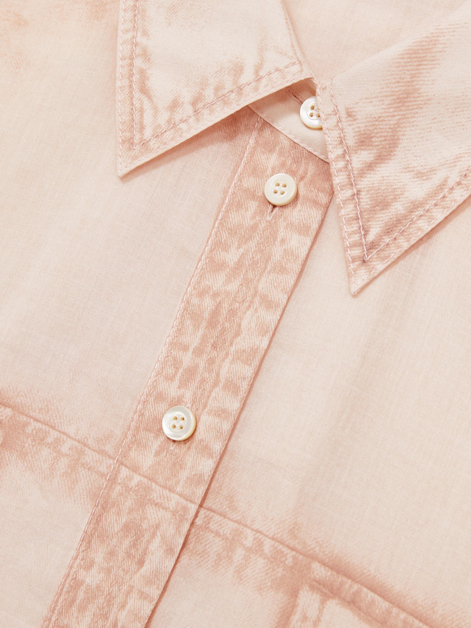 Cotton Denim-Print Cropped Shirt in Pale Pink