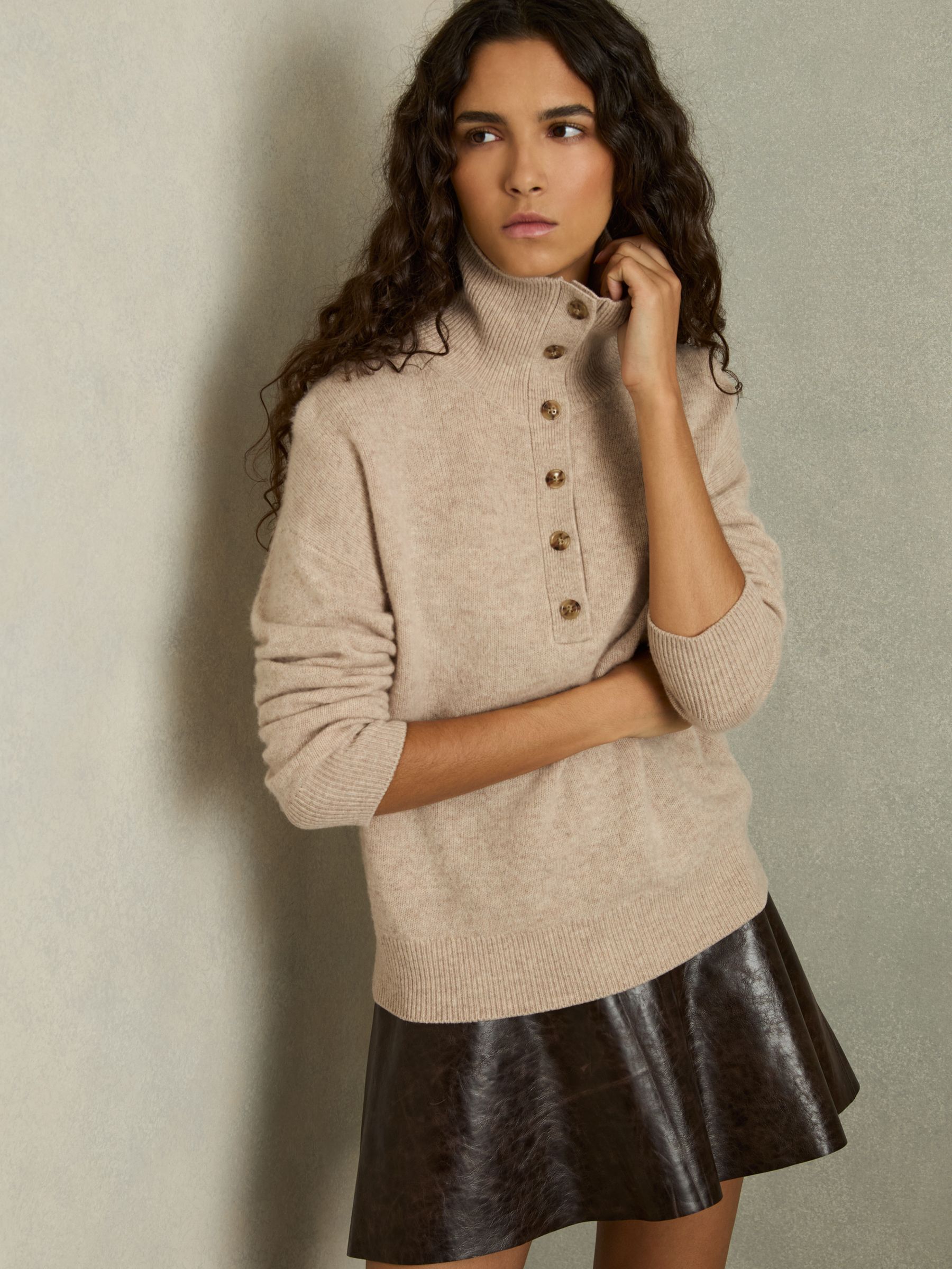 Wool-Cashmere Open-Neck Jumper in Neutral