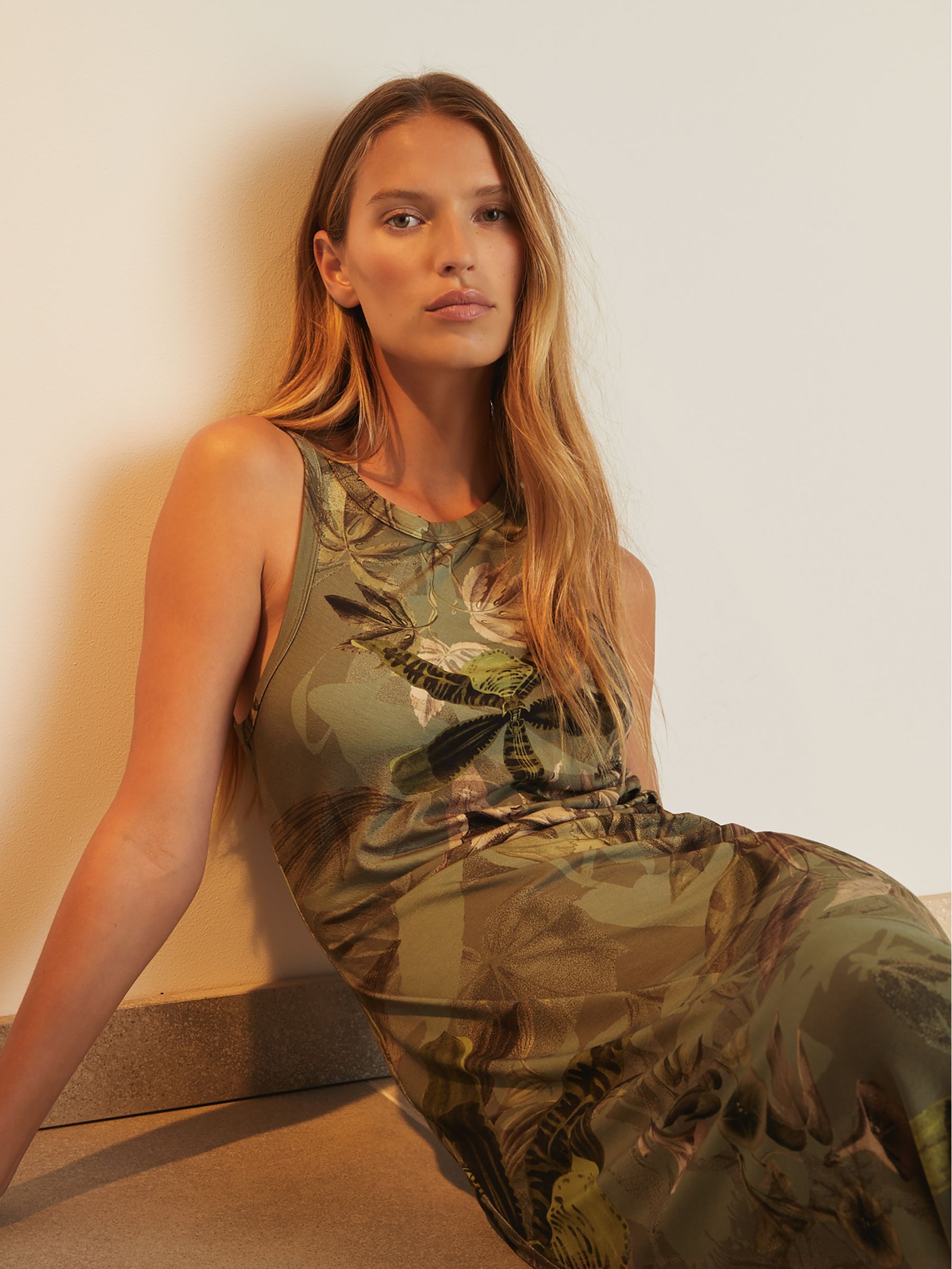 Reiss | NYBG Floral Ruched Jersey Dress in Khaki