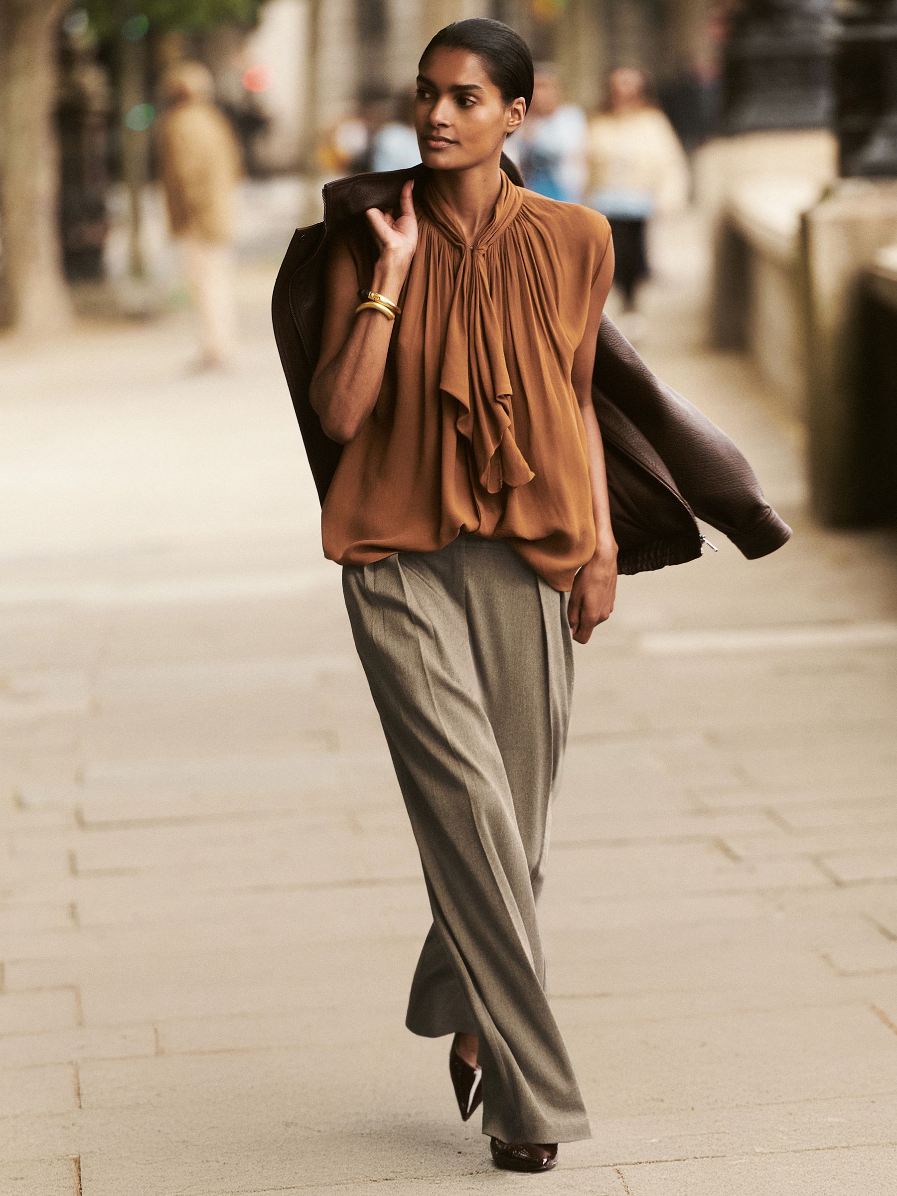 Wide Leg Pleated Trousers in Neutral
