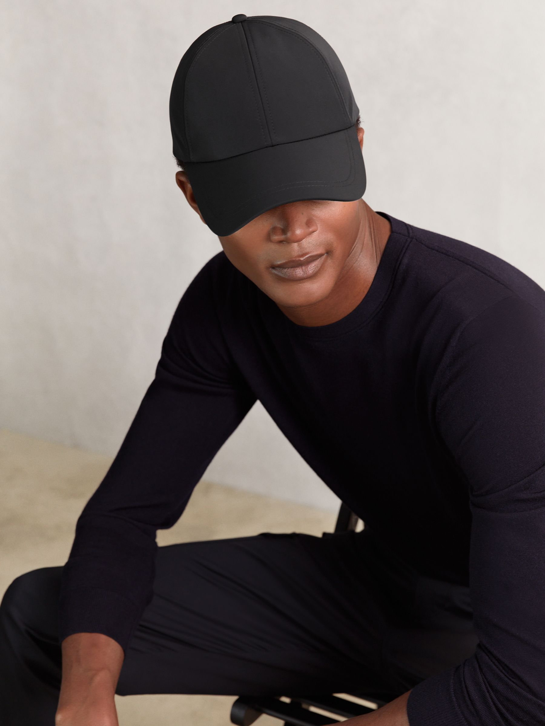 Embroidered Logo Tech Baseball Cap in Black