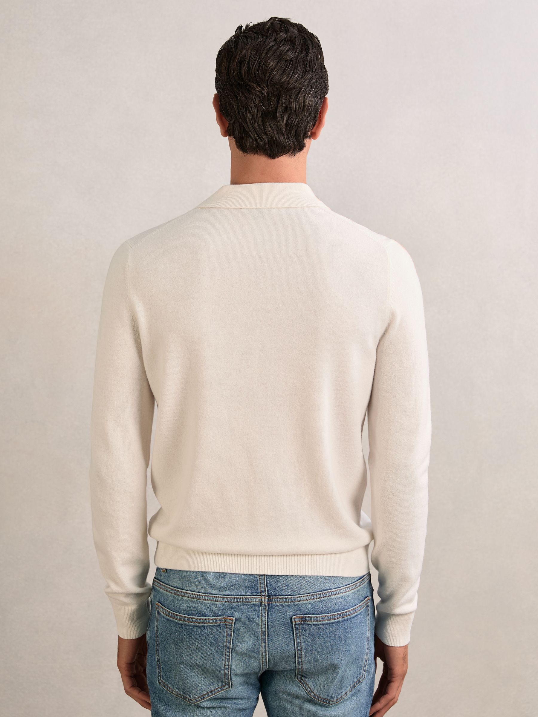 Wool V-Stitch Button-Through Cardigan in Off White