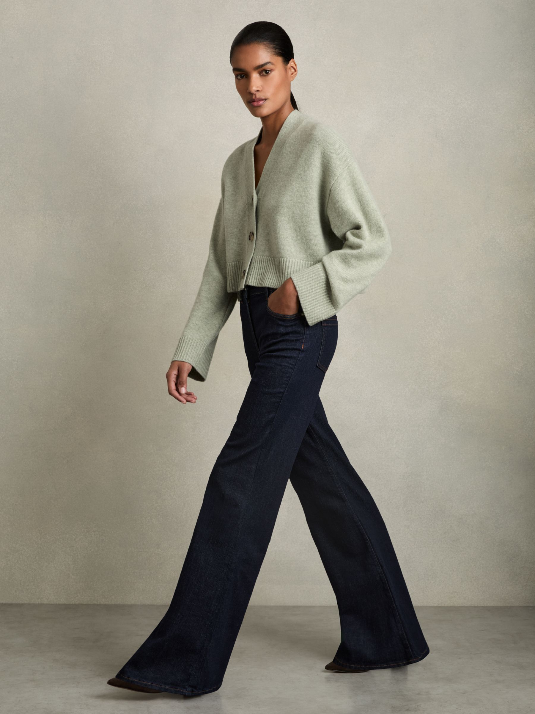 Wool-Cashmere Cropped Cardigan in Sage