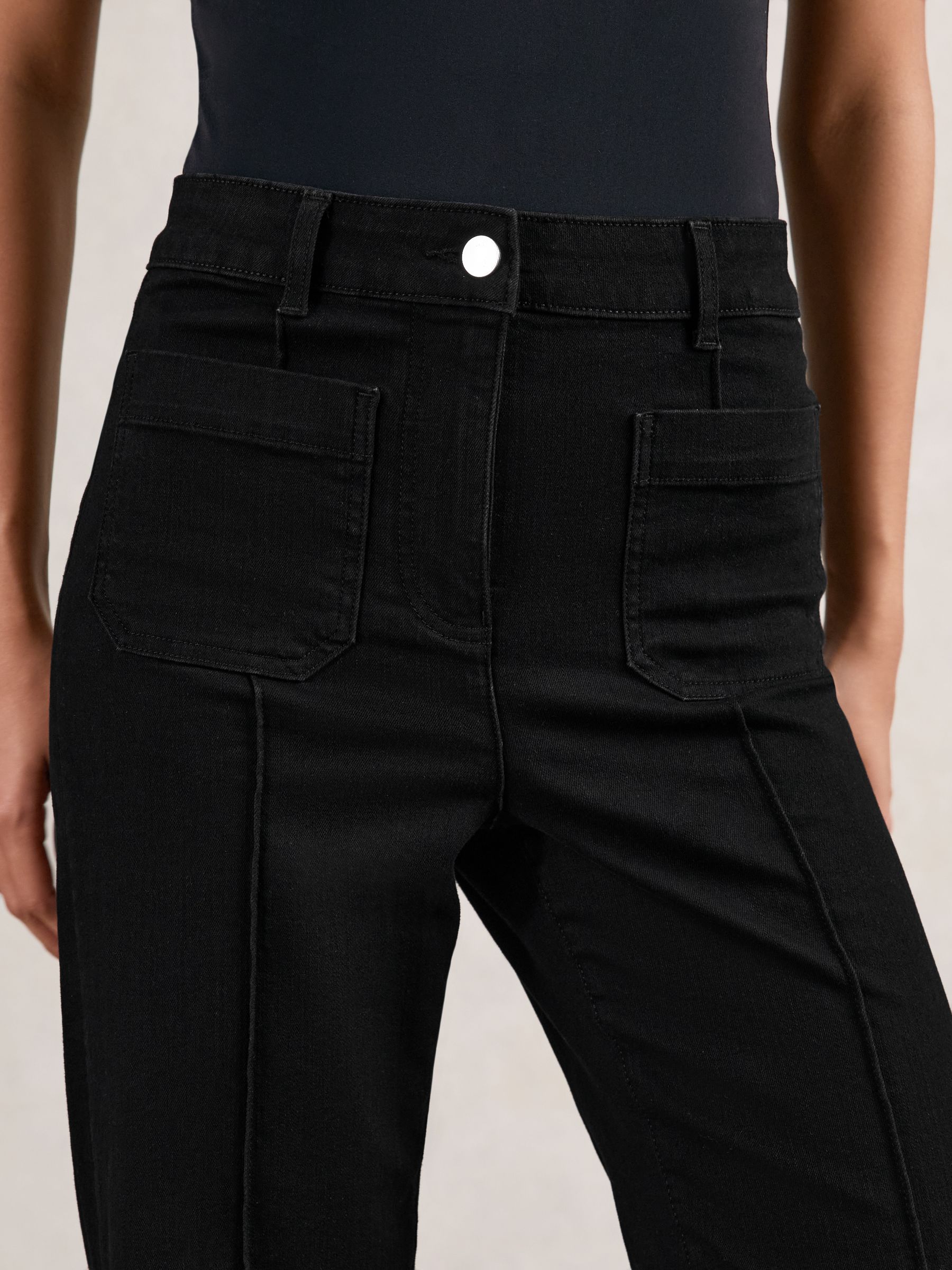 Petite Patch-Pocket Flared Jeans in Black