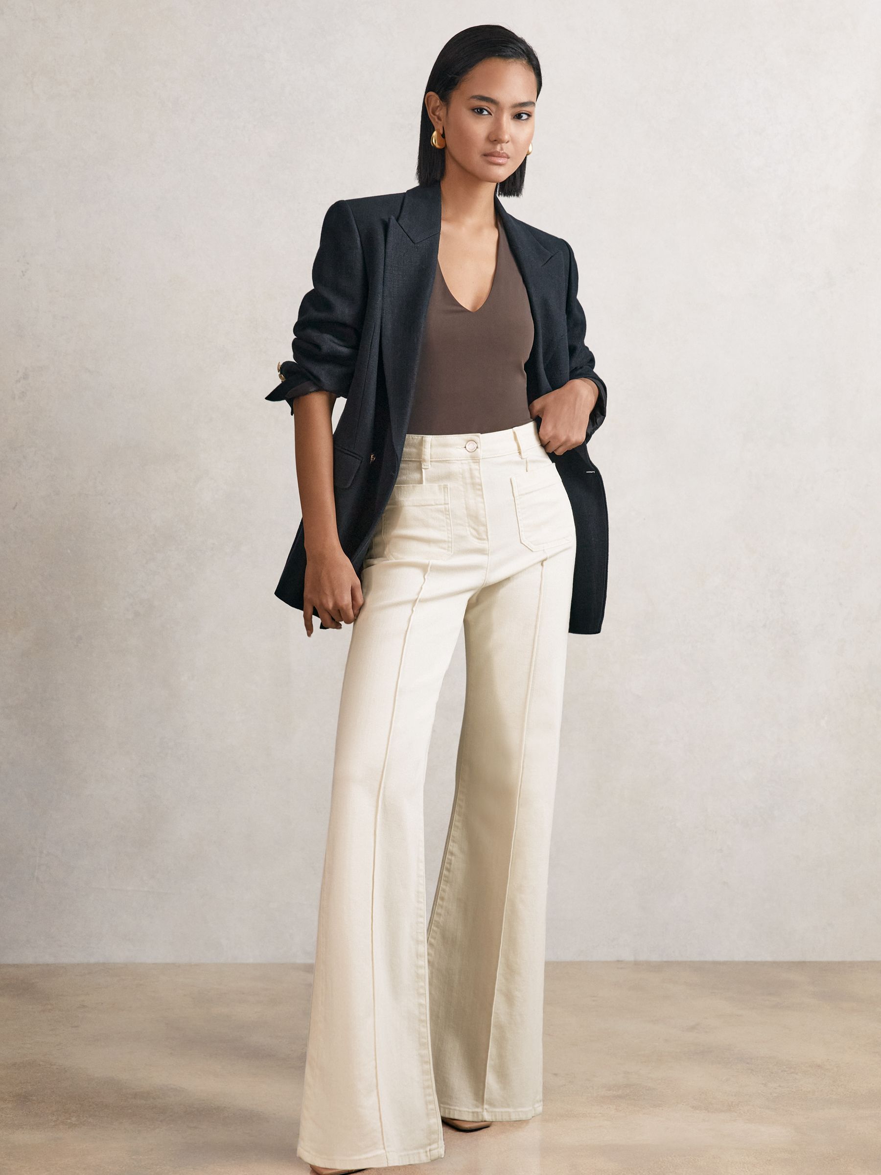 Petite Patch-Pocket Flared Jeans in Ecru