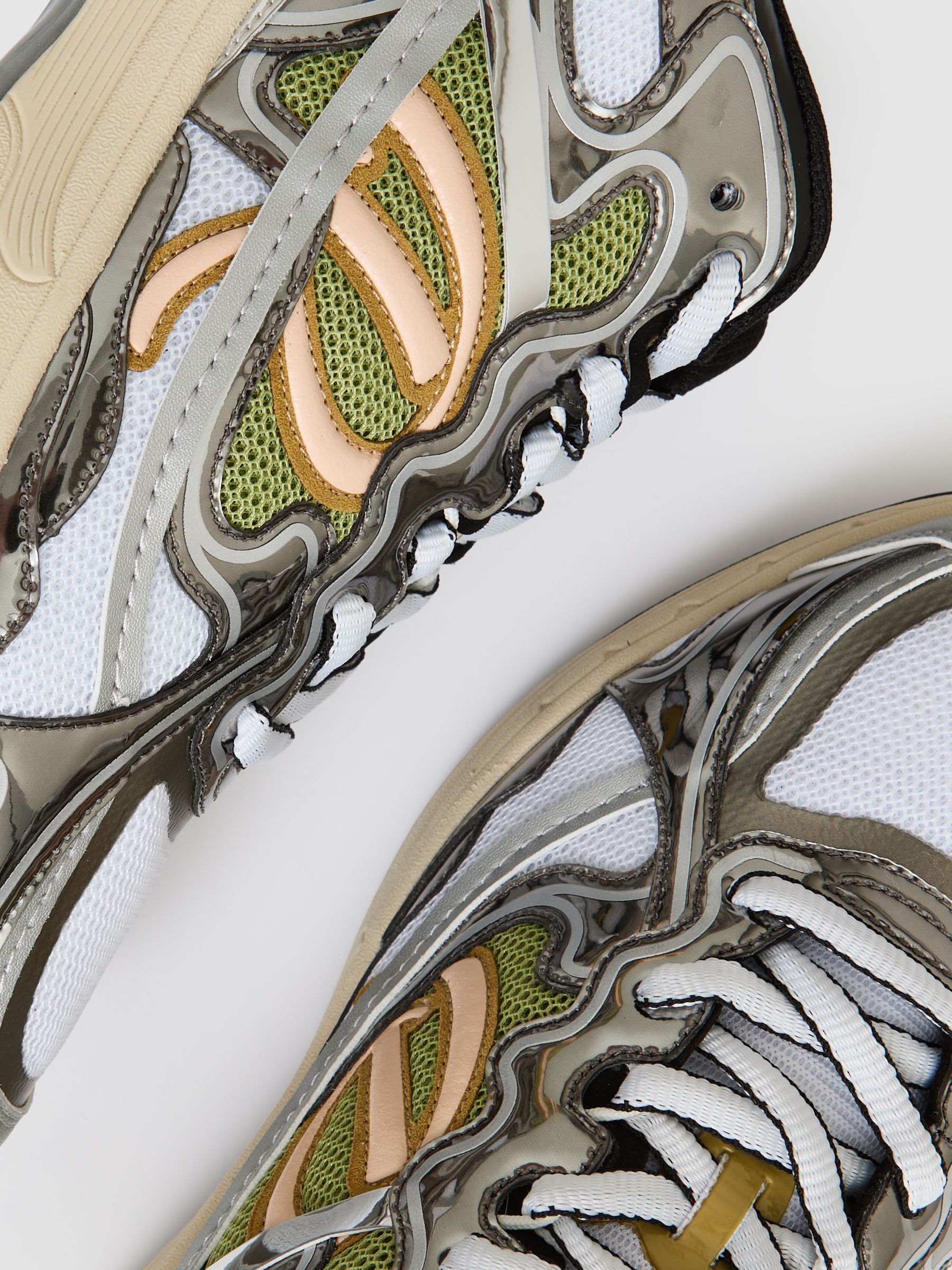 Overlay Logo Running Trainers in Gunmetal/Black