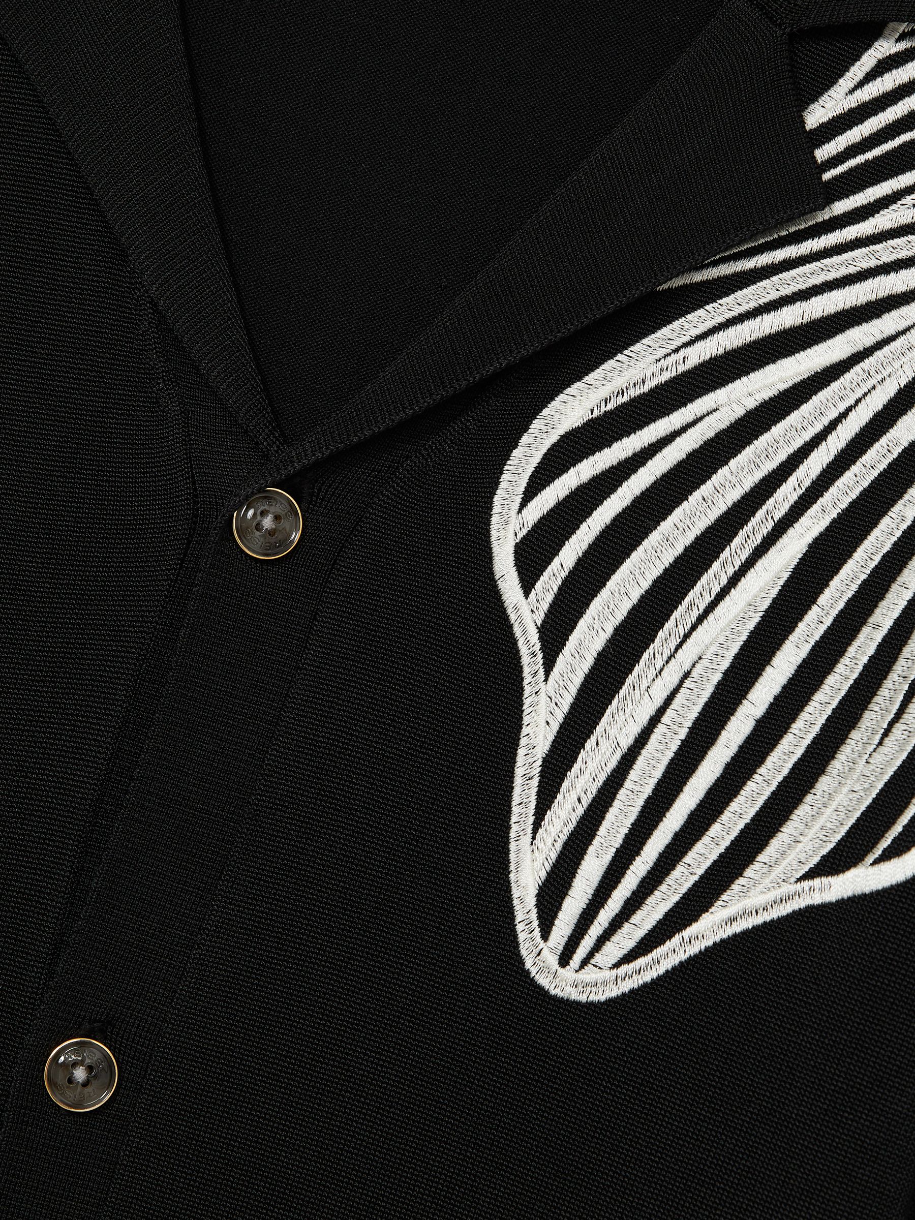 Flower Embroidered Knit Shirt in Black