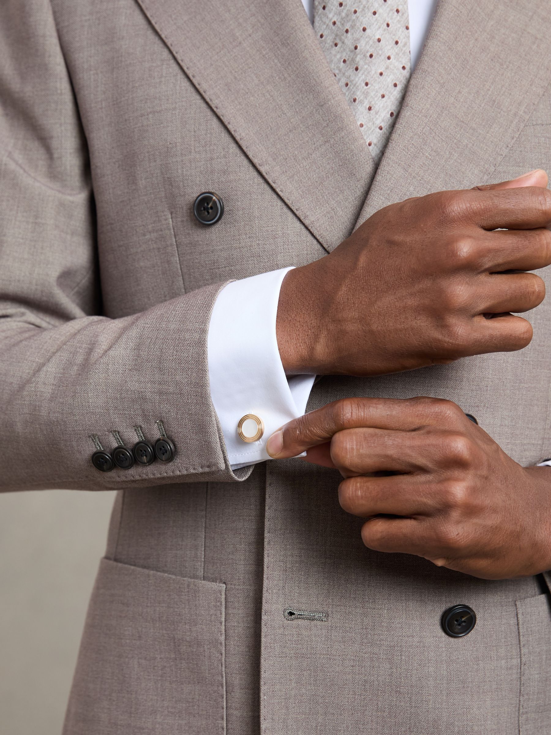 Inlaid Round Ridge Cufflinks in Gold Tone