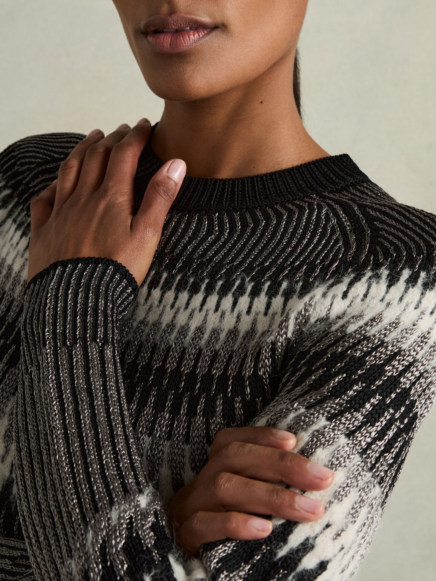 Glitter Jumper with Alpaca in Black/White