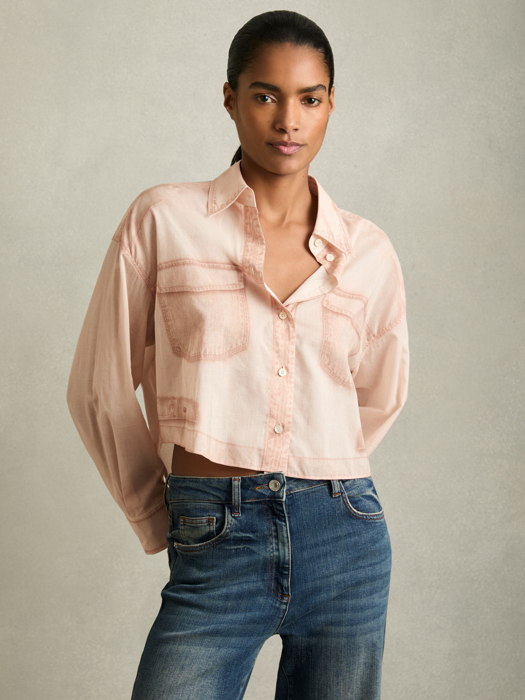 Cotton Denim-Print Cropped Shirt in Pale Pink