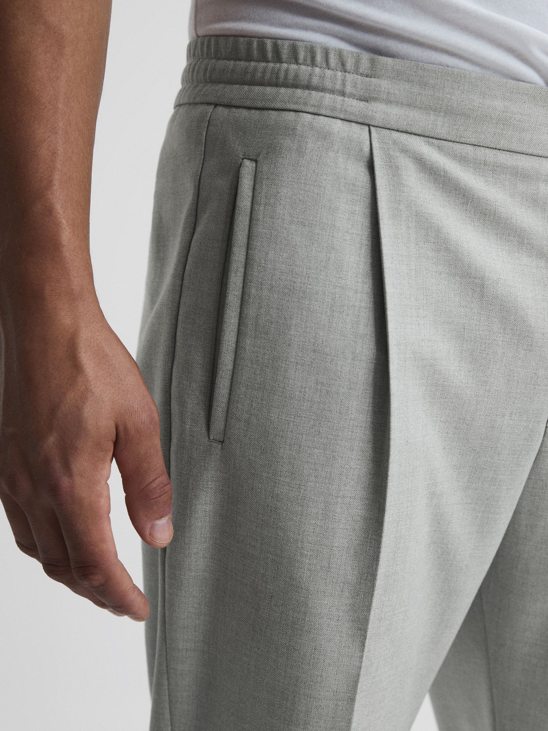 Relaxed Drawstring Trousers with Turn-Ups in Soft Grey