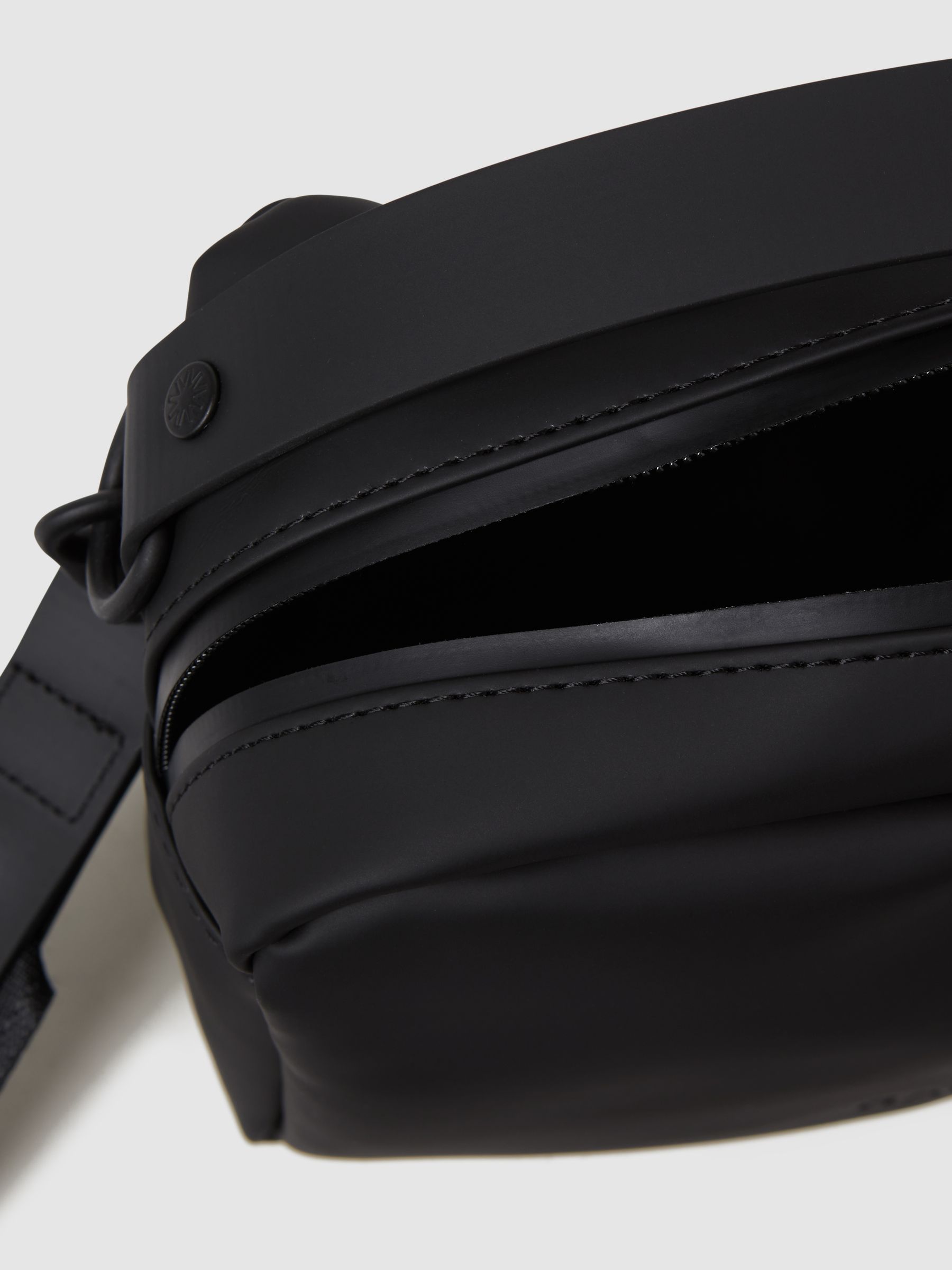 Rains Box Bag in Black