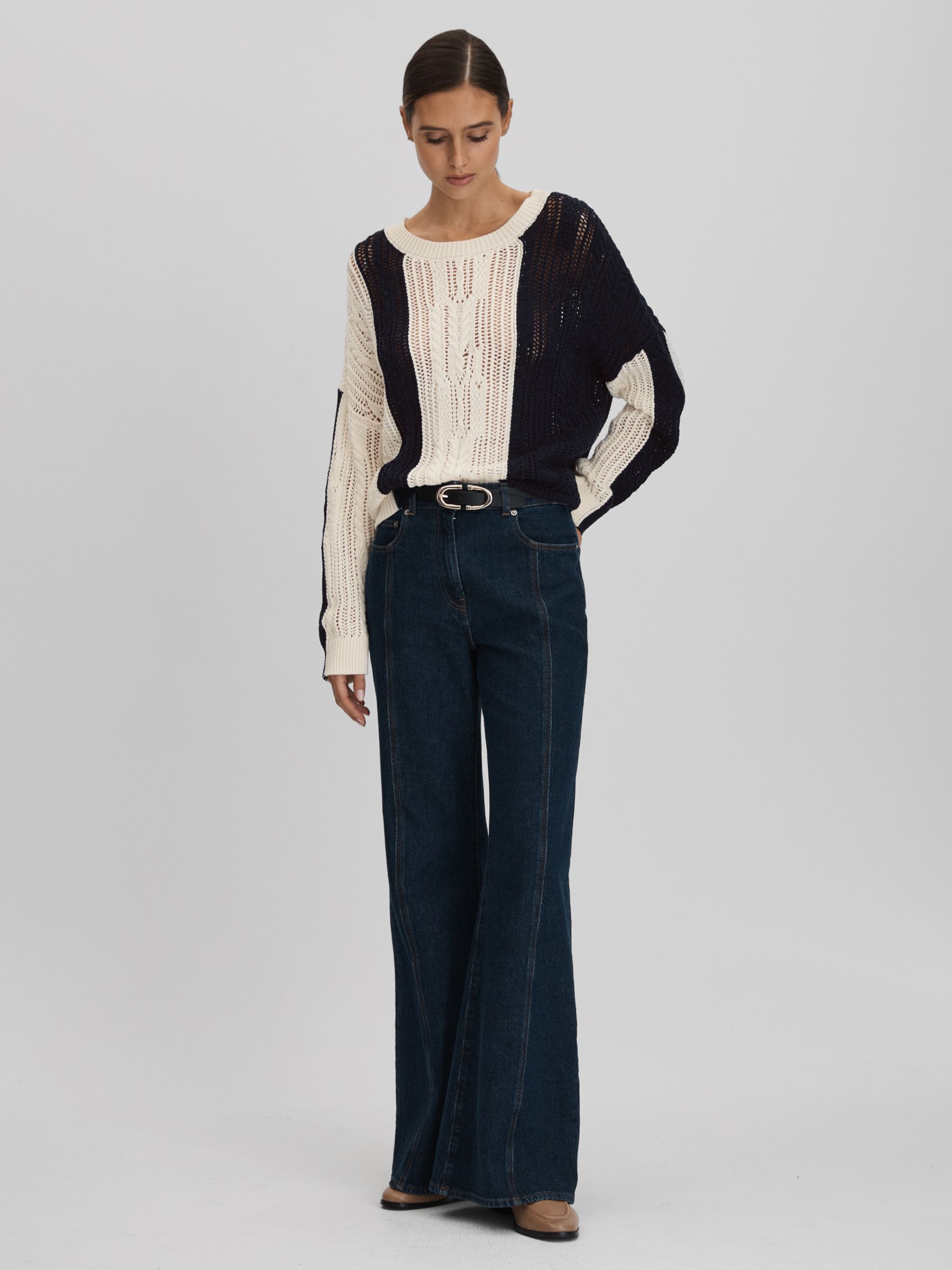 Cotton Blend Open Stitch Crew Neck Jumper in Cream/Navy