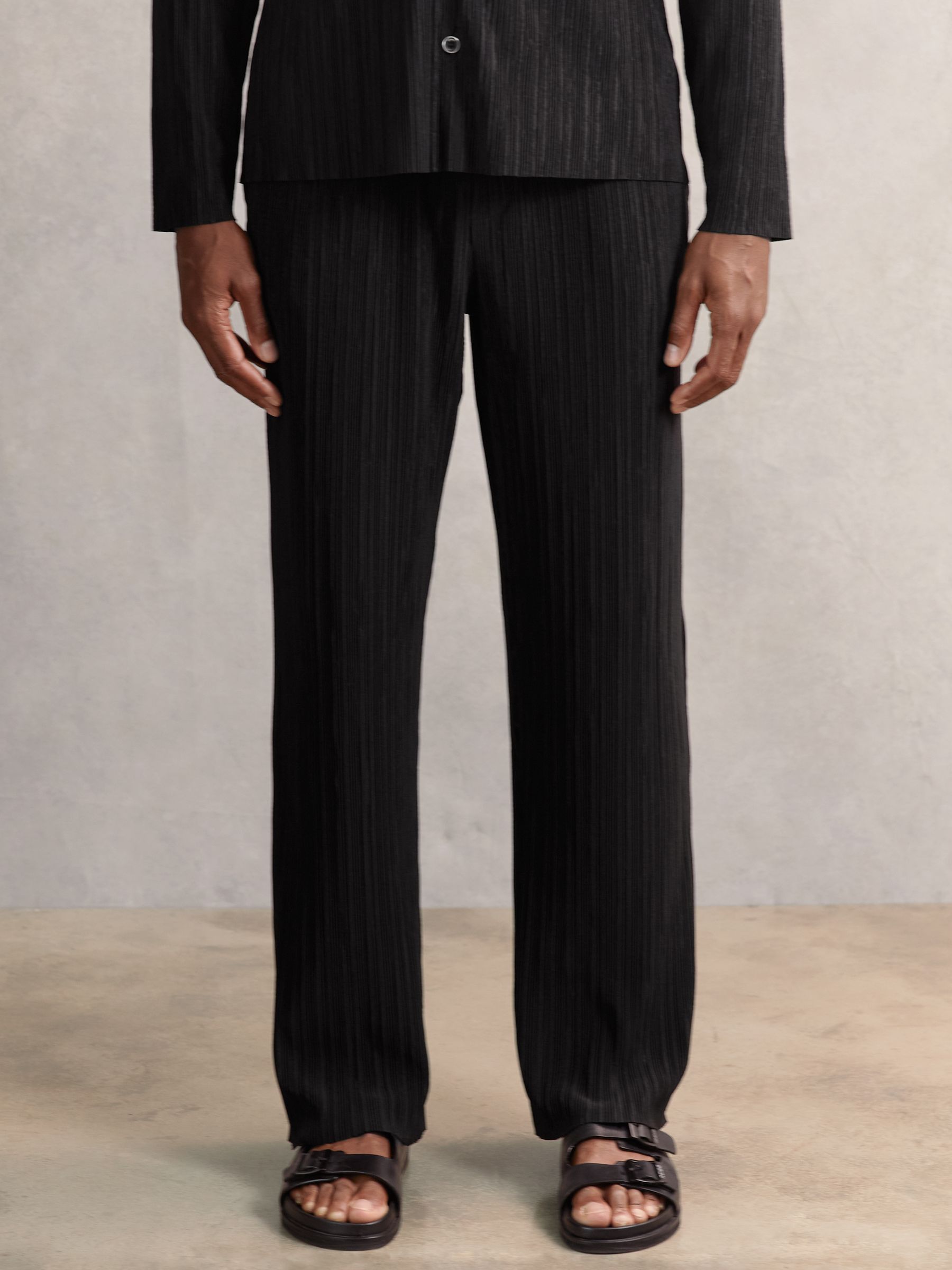 Wide Leg Plisse Trousers in Black