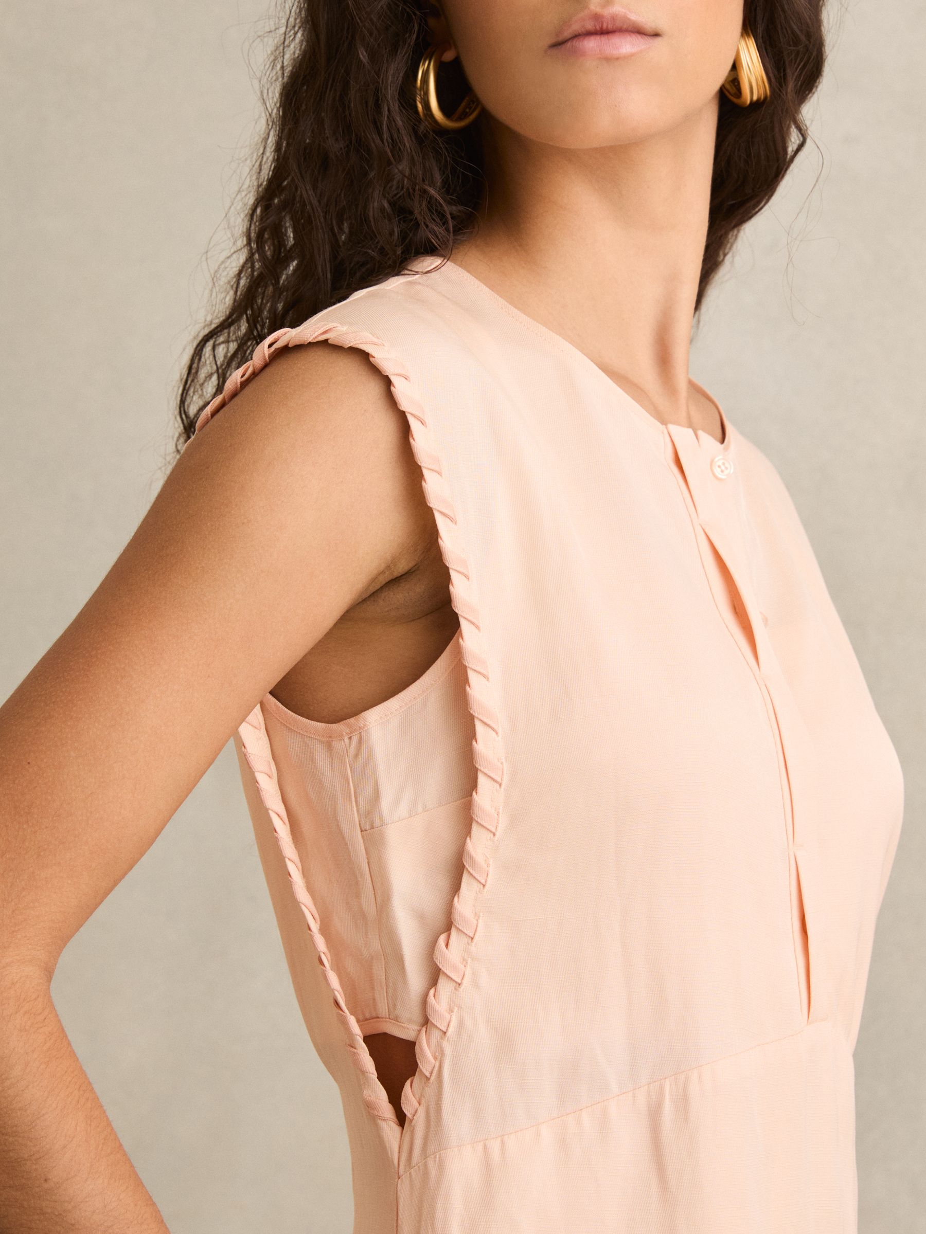 Whipstitch Sleeveless Shift Dress in Peach