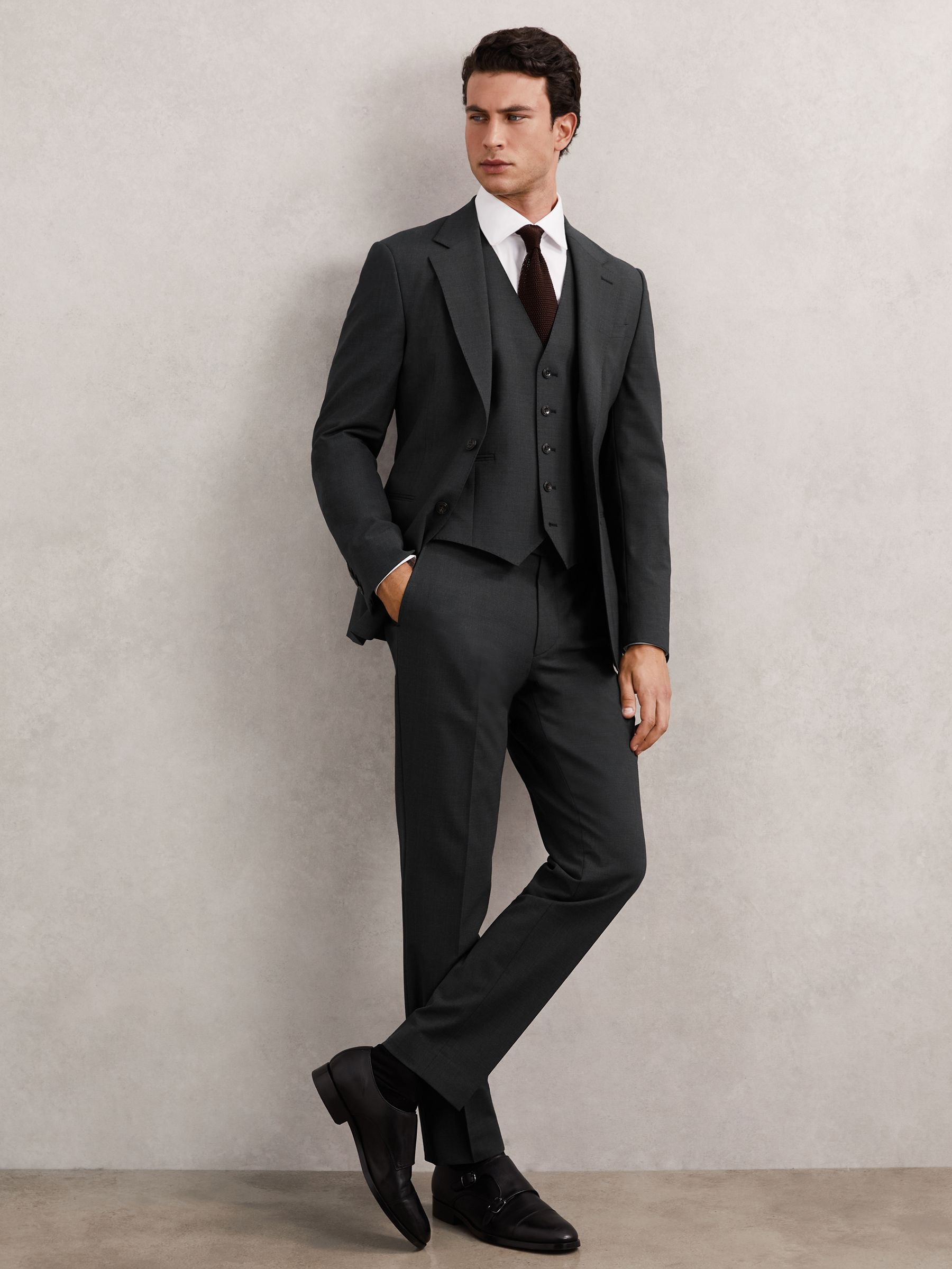 Wool-Blend Slim-Fit Waistcoat in Grey