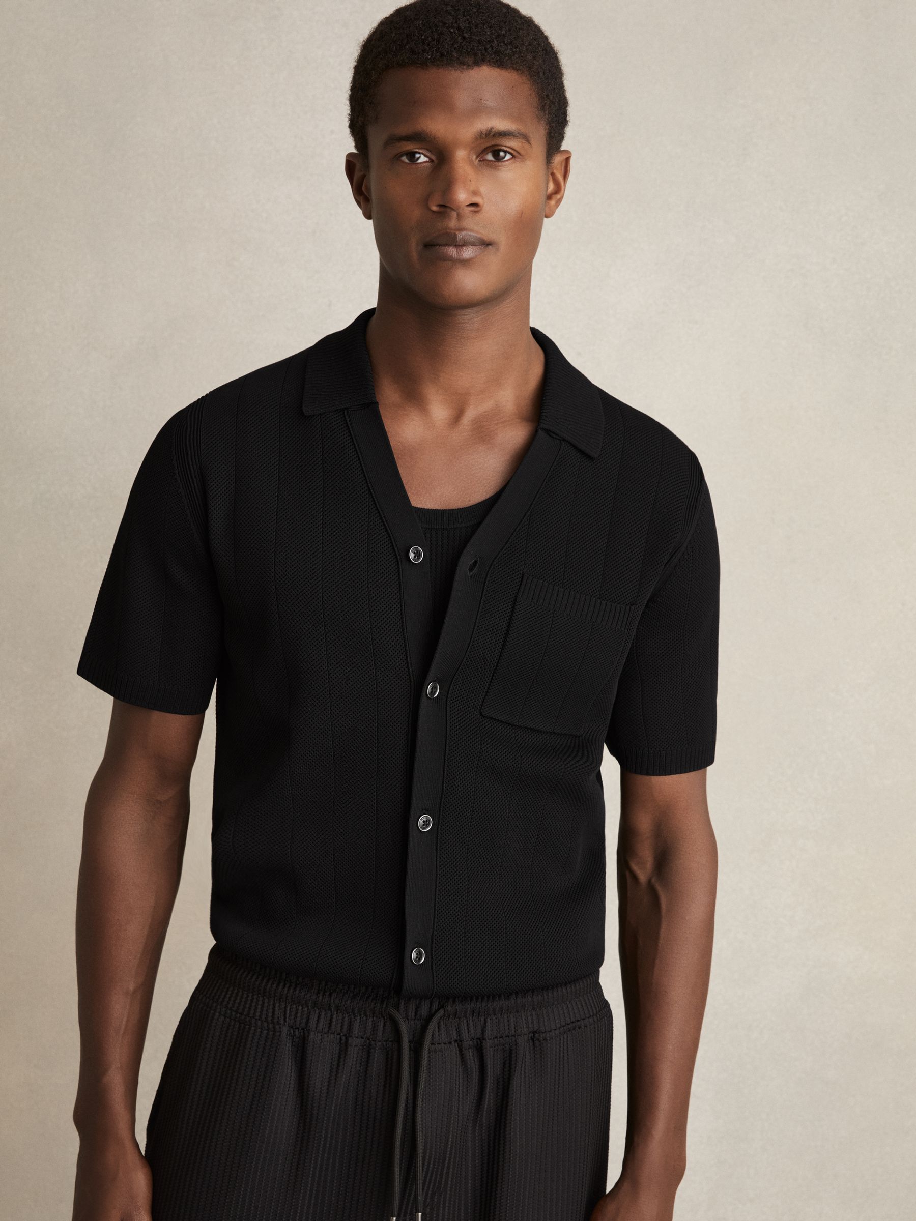 V-Neck Collar Textured-Knit Shirt in Black