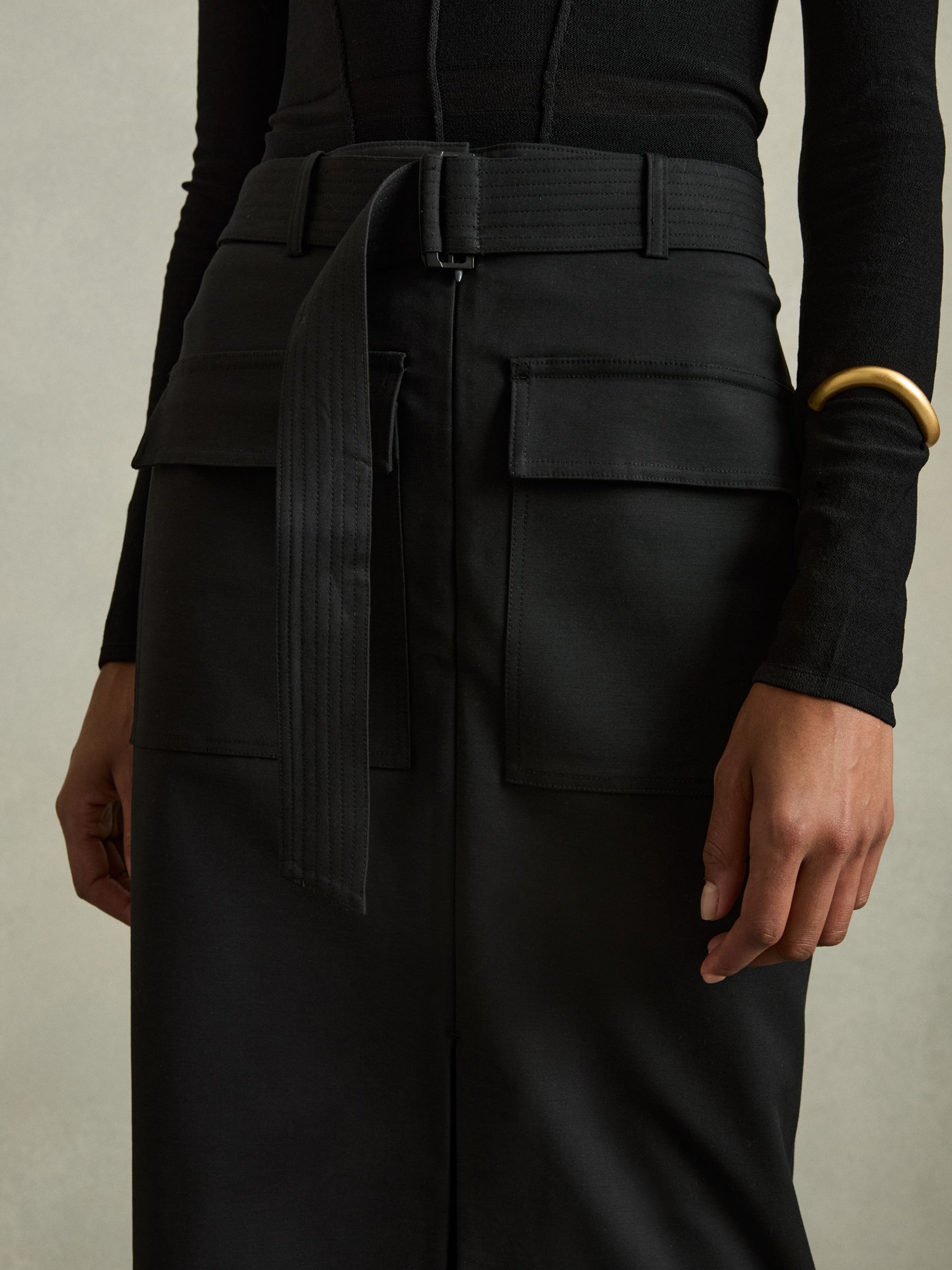 Cargo Pencil Skirt With Cotton in Black