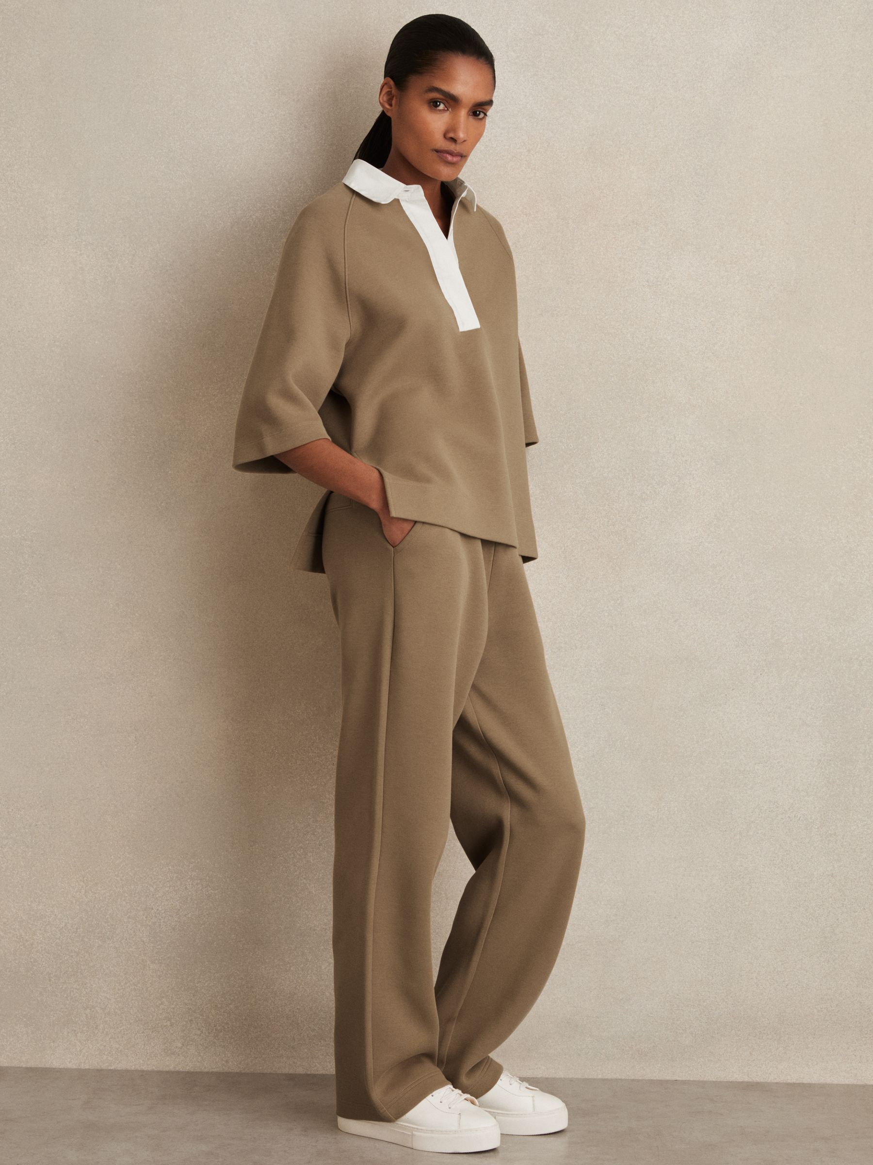 Cotton-Blend Interlock Collar Sweatshirt in Camel