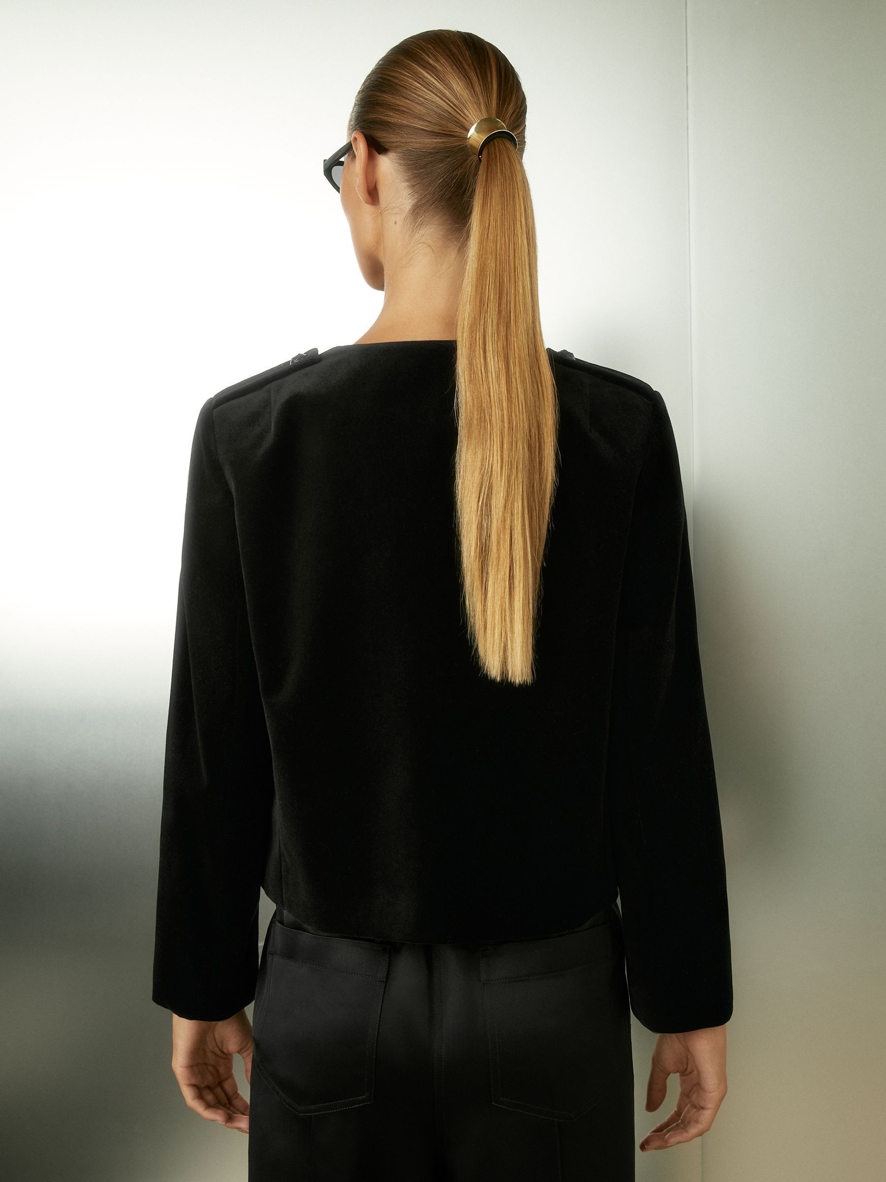 Petite Cropped Velvet Jacket in Black