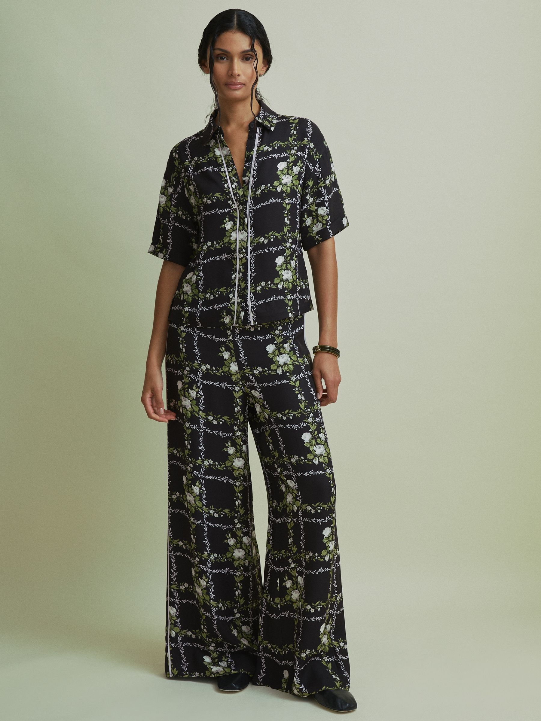 Florere High Rise Wide Leg Trousers in Black