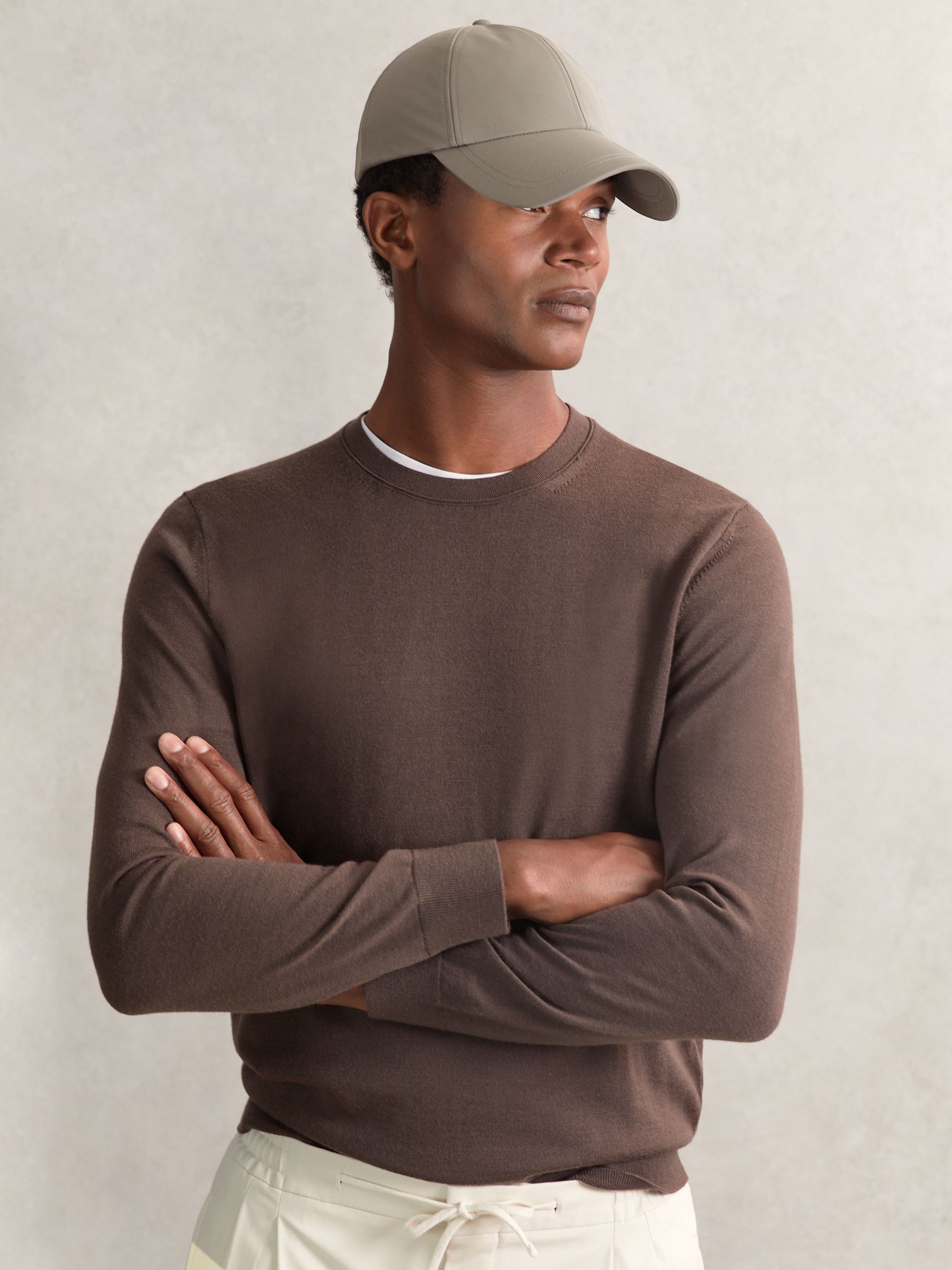 Embroidered Logo Tech Baseball Cap in Mushroom Brown