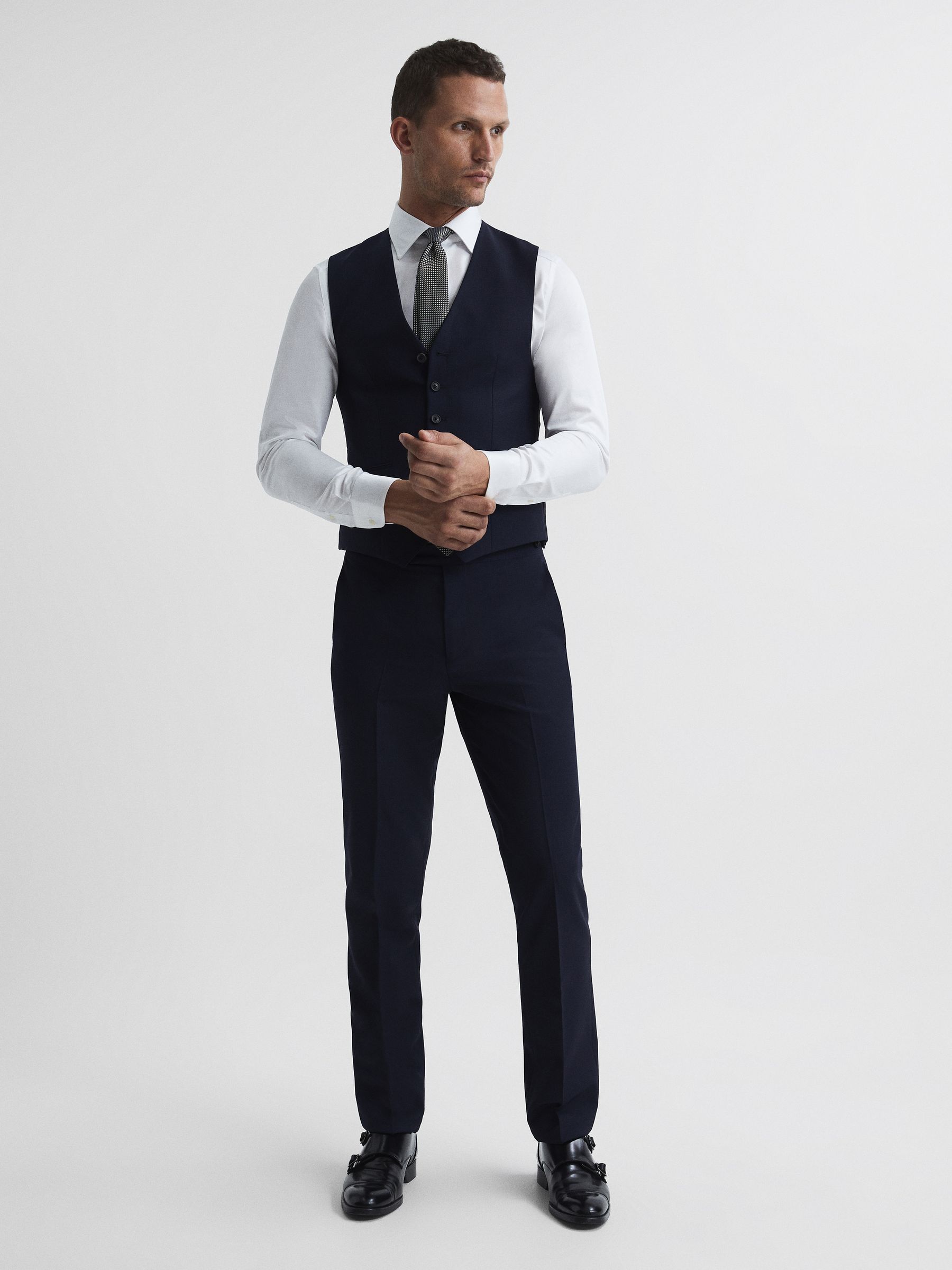 Modern Fit Travel Trousers in Navy